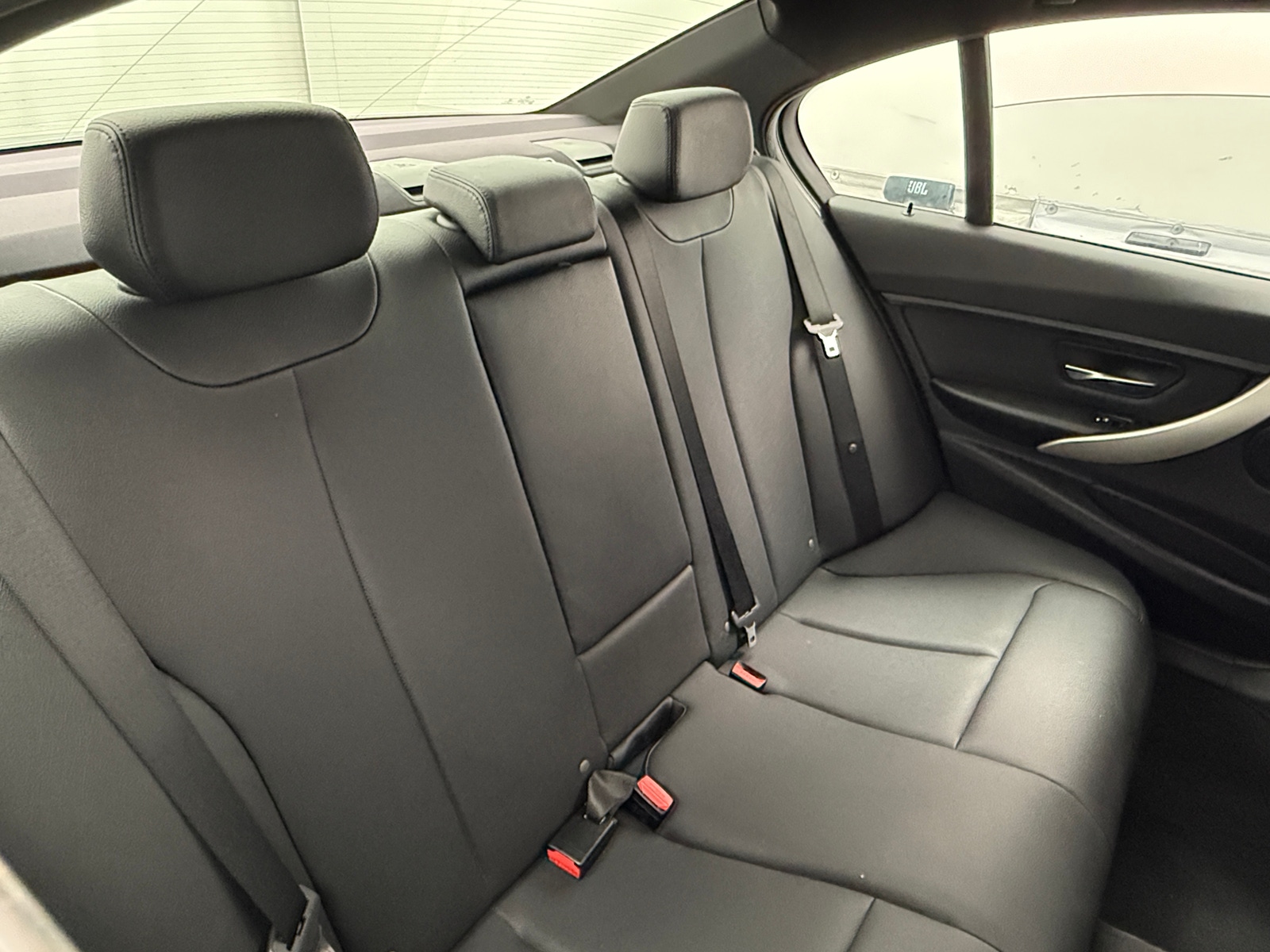 Thumbnail: 2016 BMW 3 Series - 6