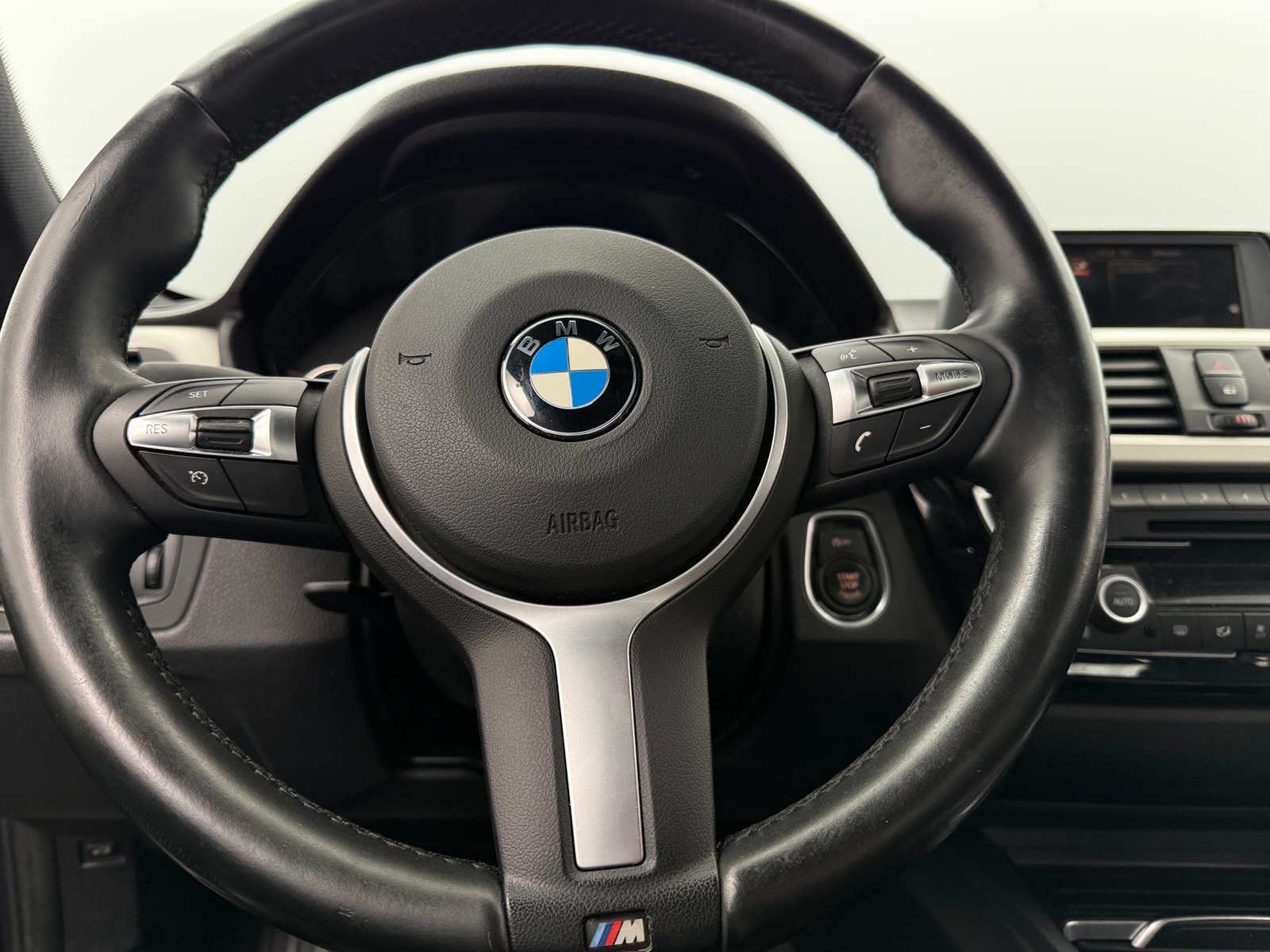 Thumbnail: 2016 BMW 3 Series - 5