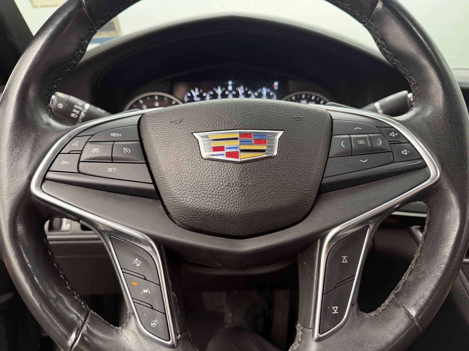 Thumbnail: 2017 Cadillac CT6 - 4