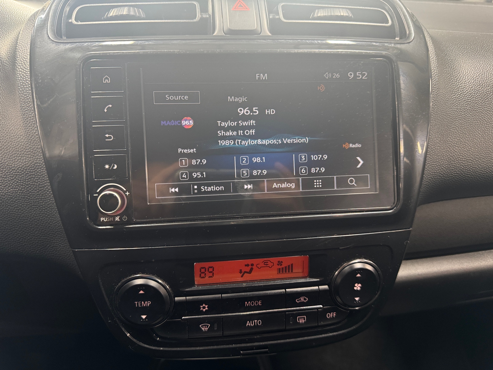 Thumbnail: 2024 Mitsubishi Mirage - 4