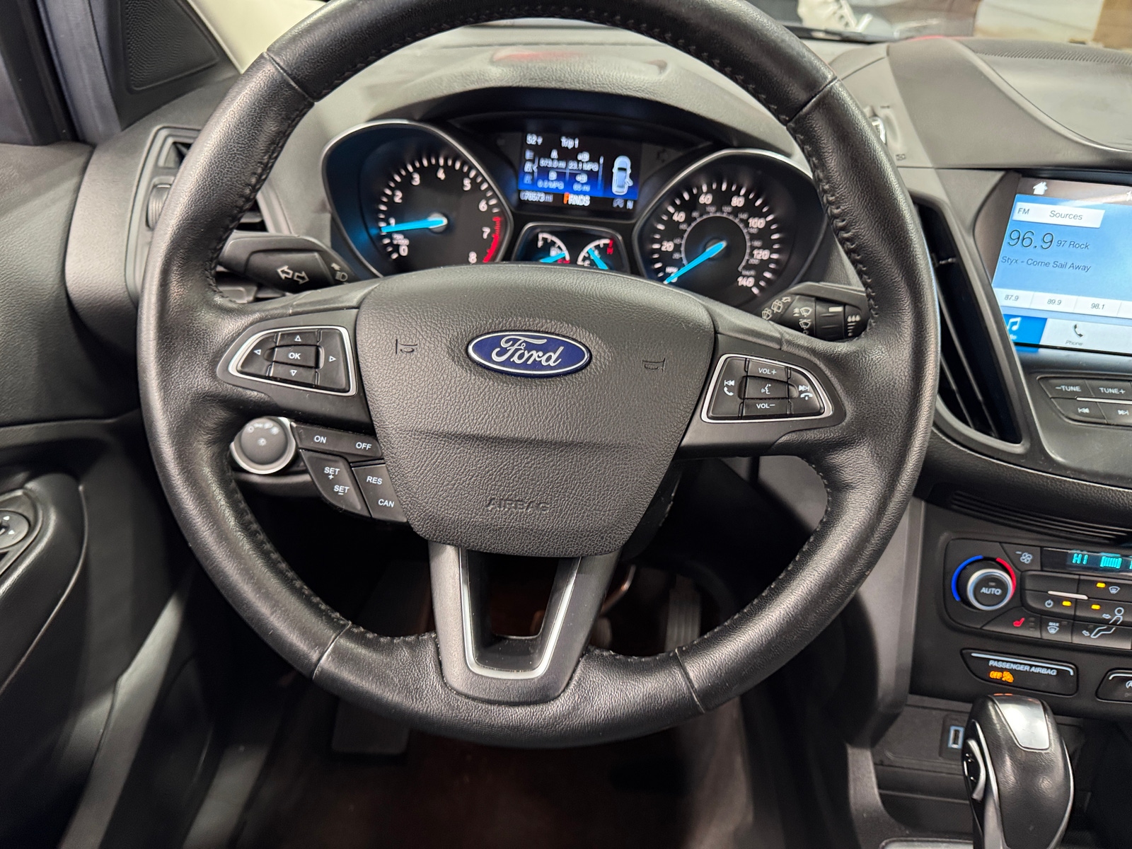 Thumbnail: 2019 Ford Escape - 4