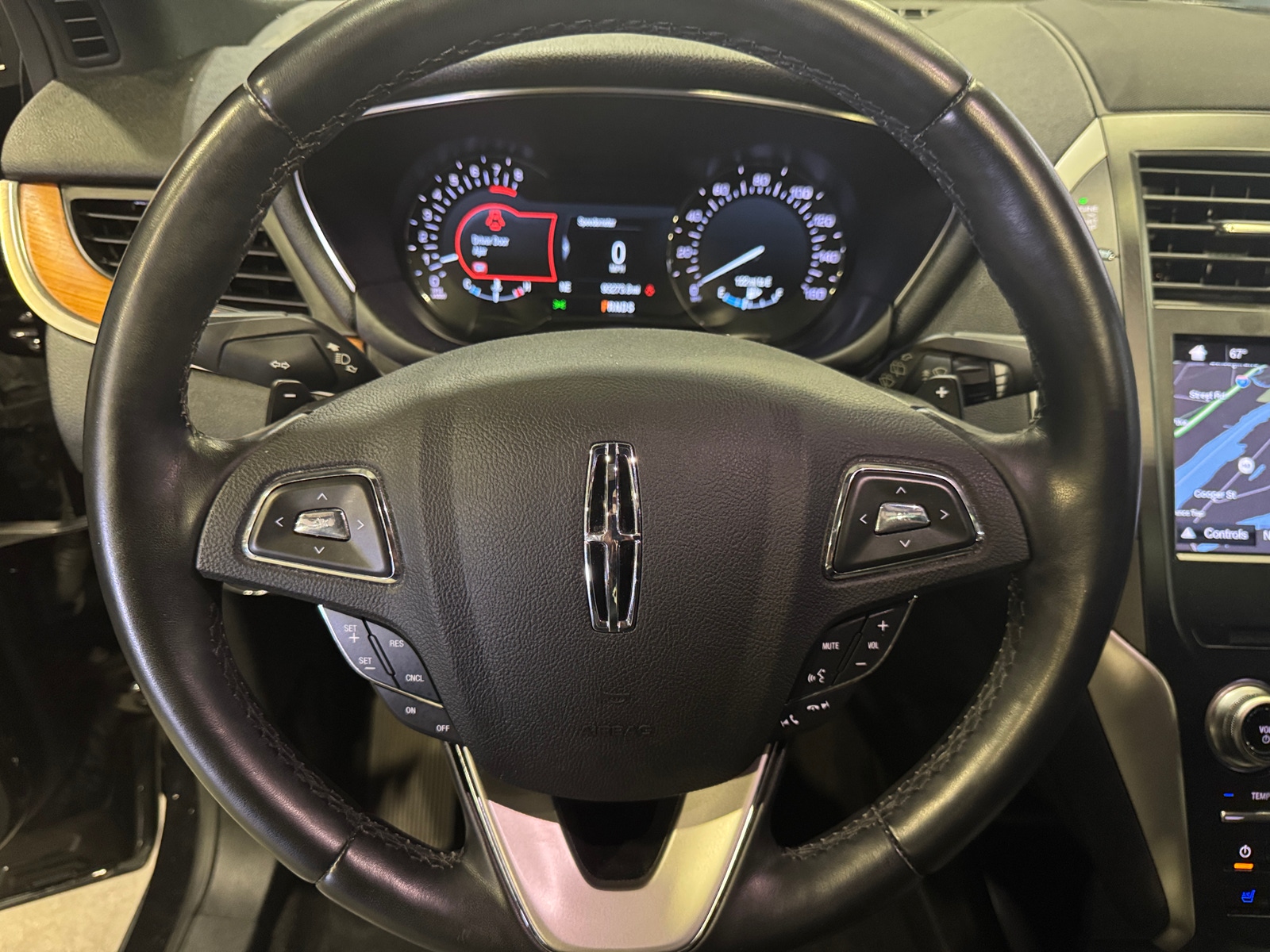 Thumbnail: 2019 Lincoln MKC - 4