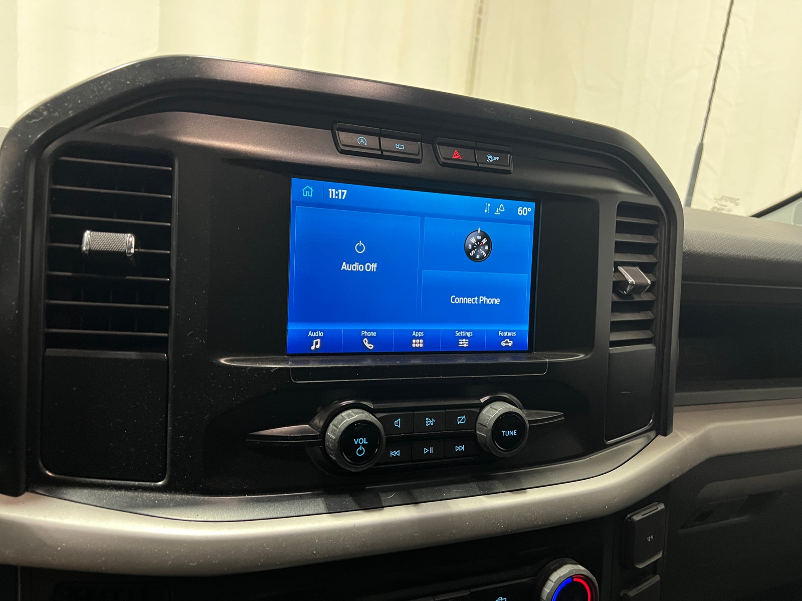 Thumbnail: 2022 Ford Econoline - 3