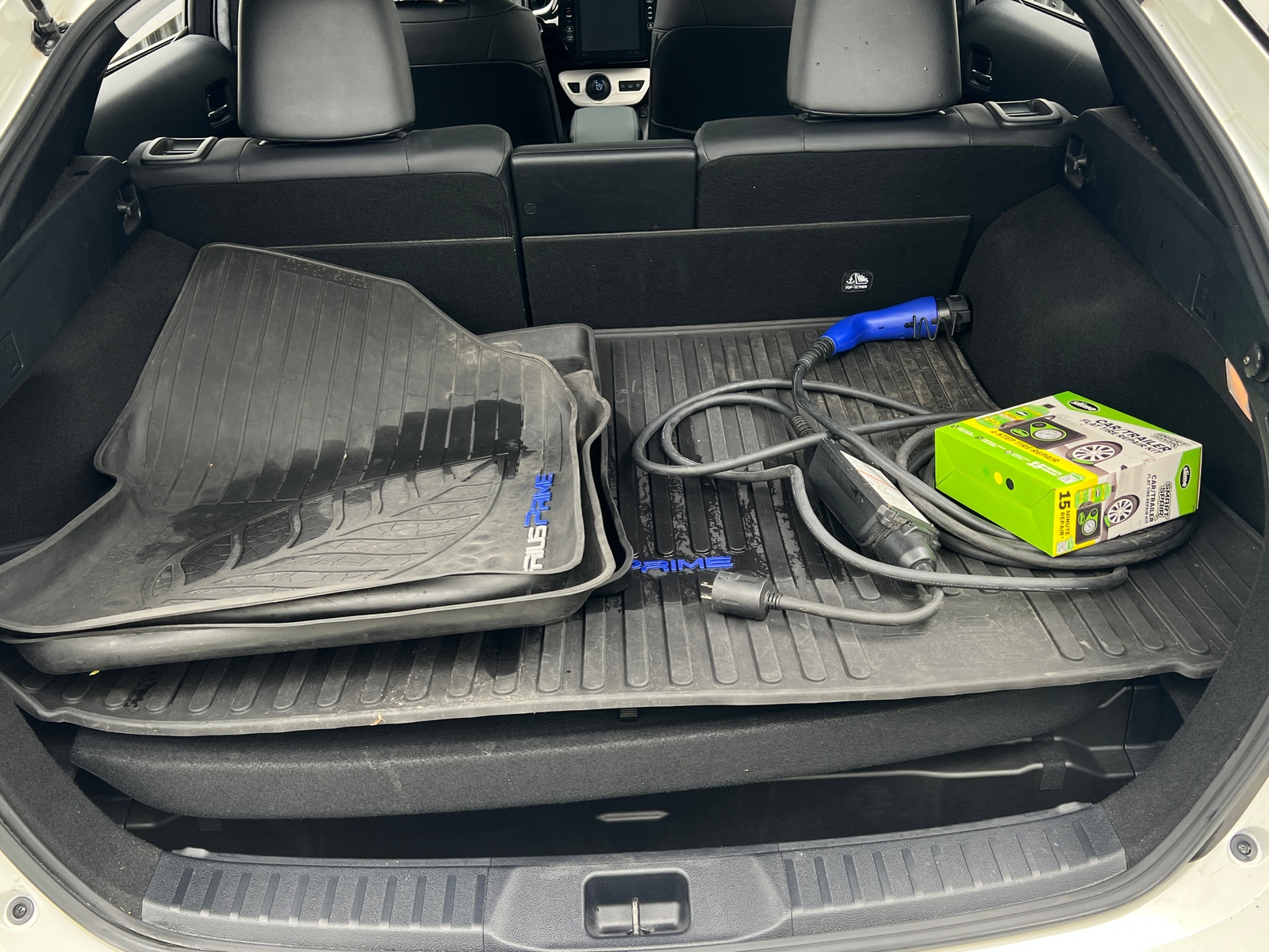 Thumbnail: 2017 Toyota Prius Prime - 6