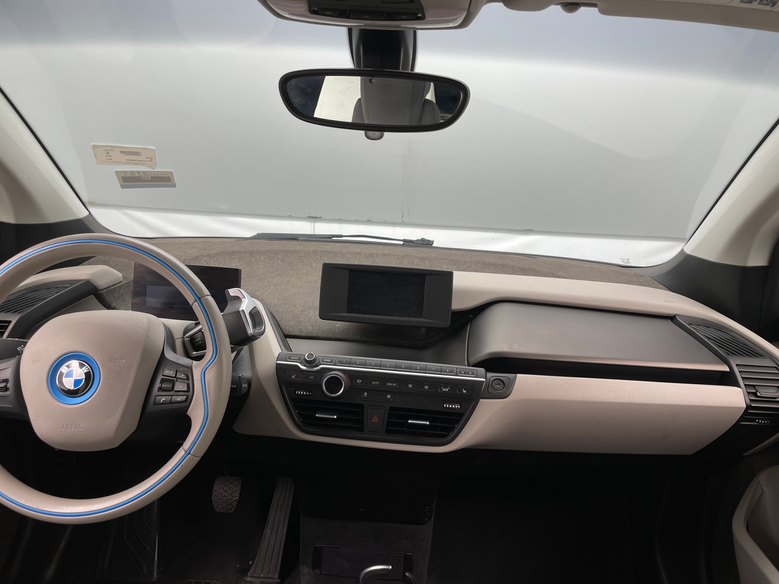 Thumbnail: 2015 BMW i3 - 2