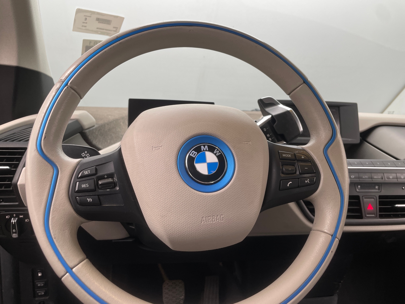 Thumbnail: 2015 BMW i3 - 4