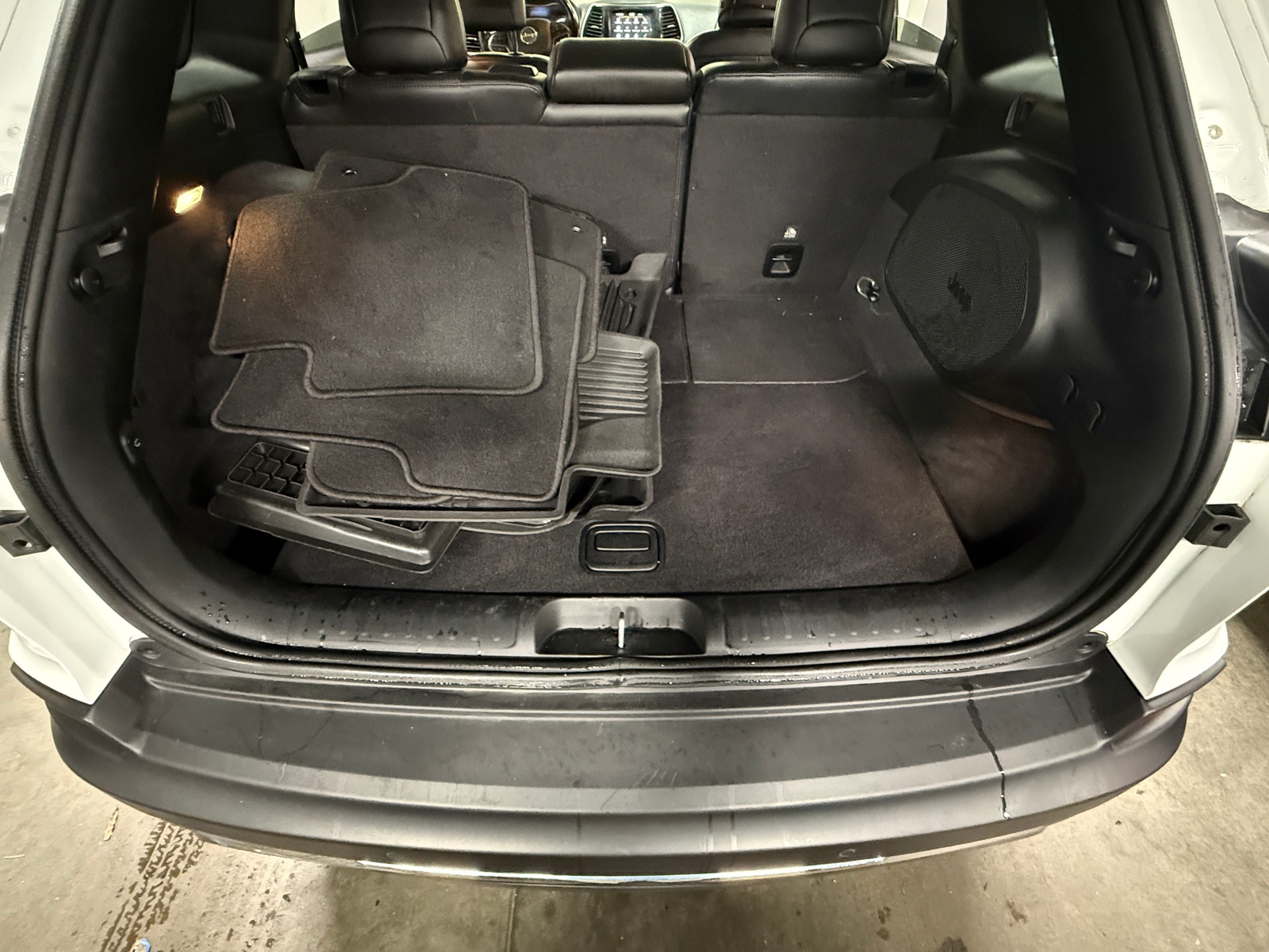 Thumbnail: 2021 Jeep Cherokee - 6