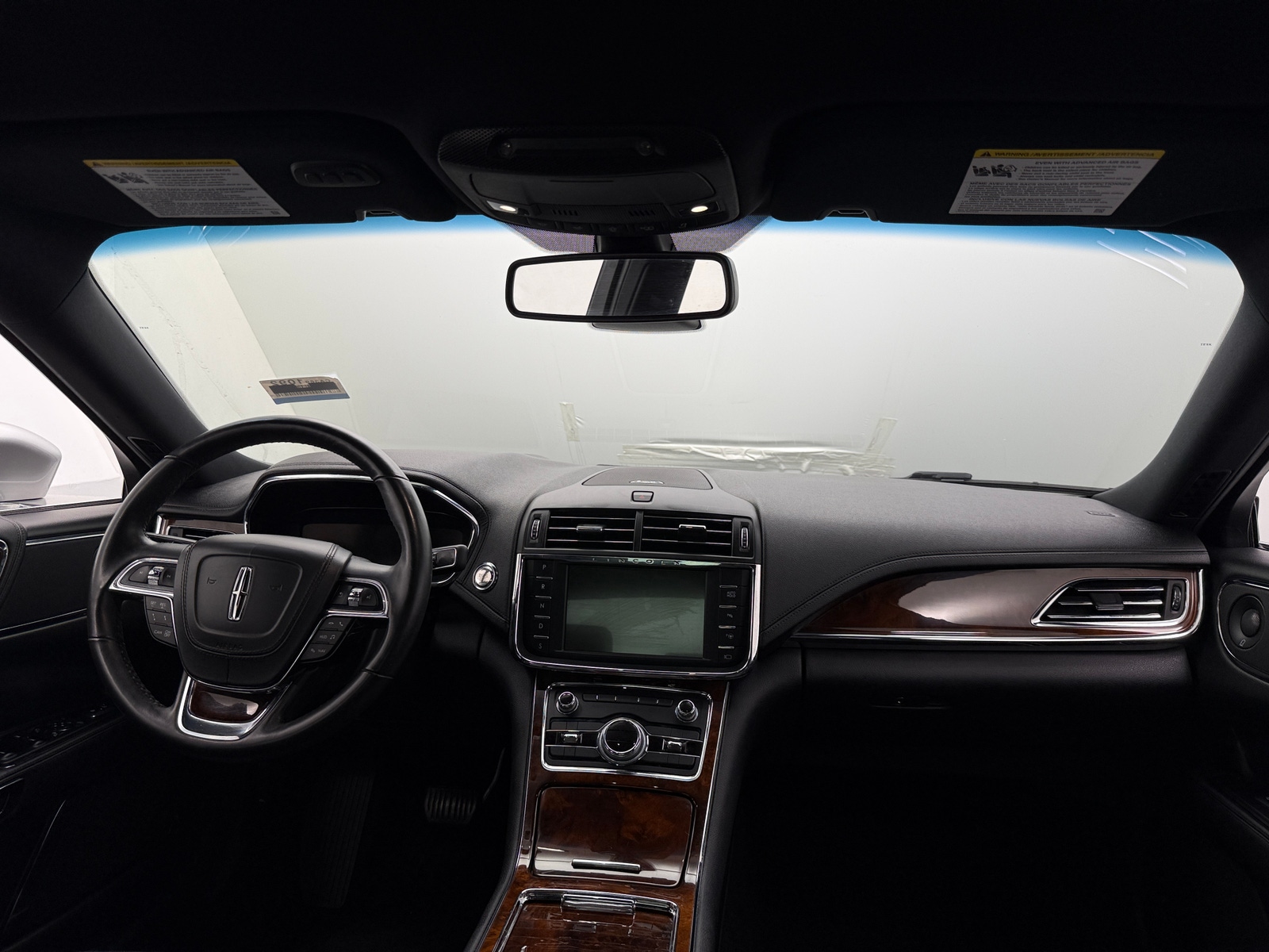 Thumbnail: 2017 Lincoln Continental - 2