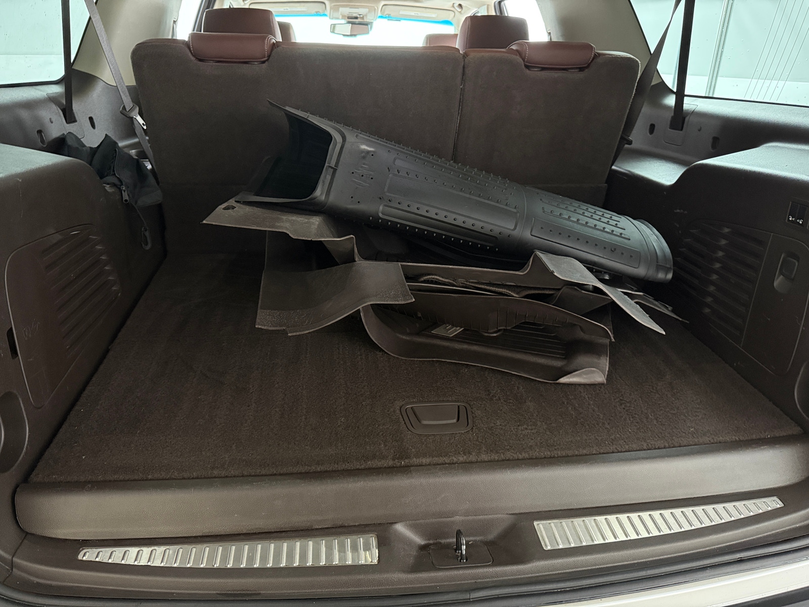 Thumbnail: 2017 Chevrolet Suburban - 7