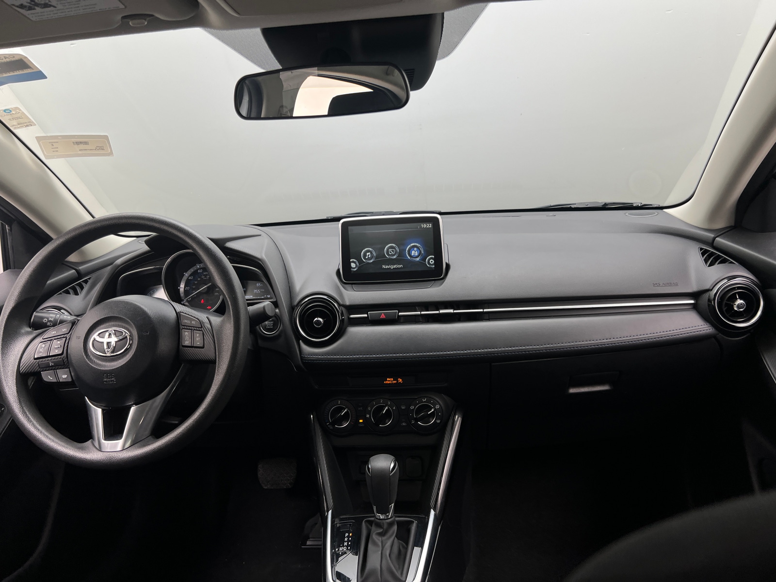 Thumbnail: 2018 Toyota Yaris iA - 3