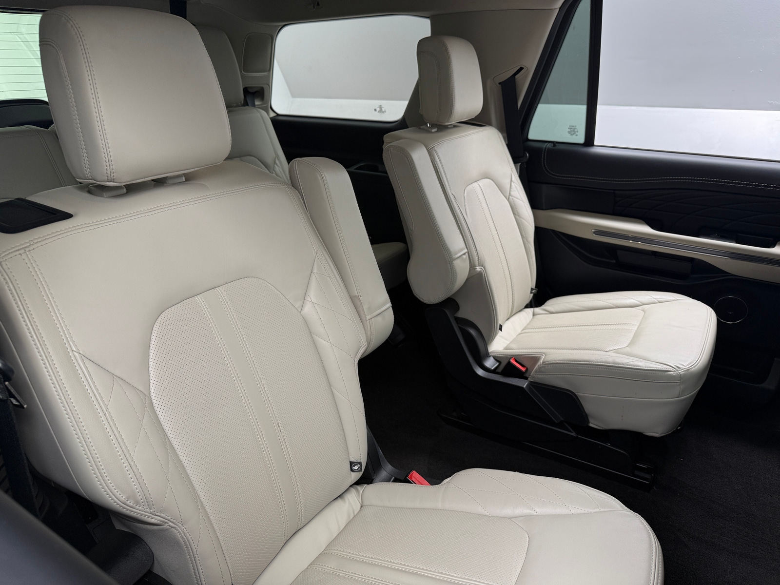 Thumbnail: 2021 Ford Expedition - 5