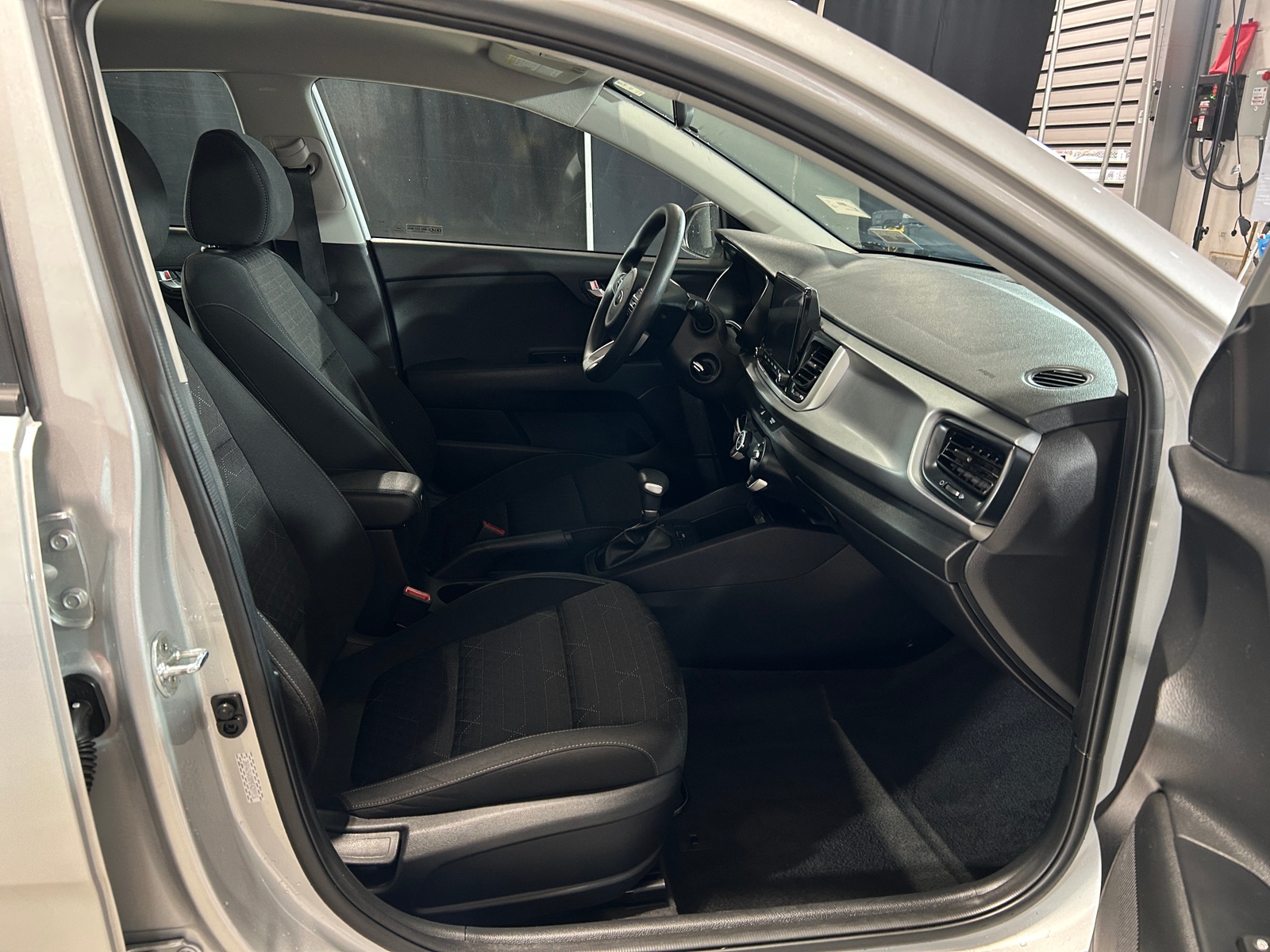 Thumbnail: 2021 Kia Rio - 2