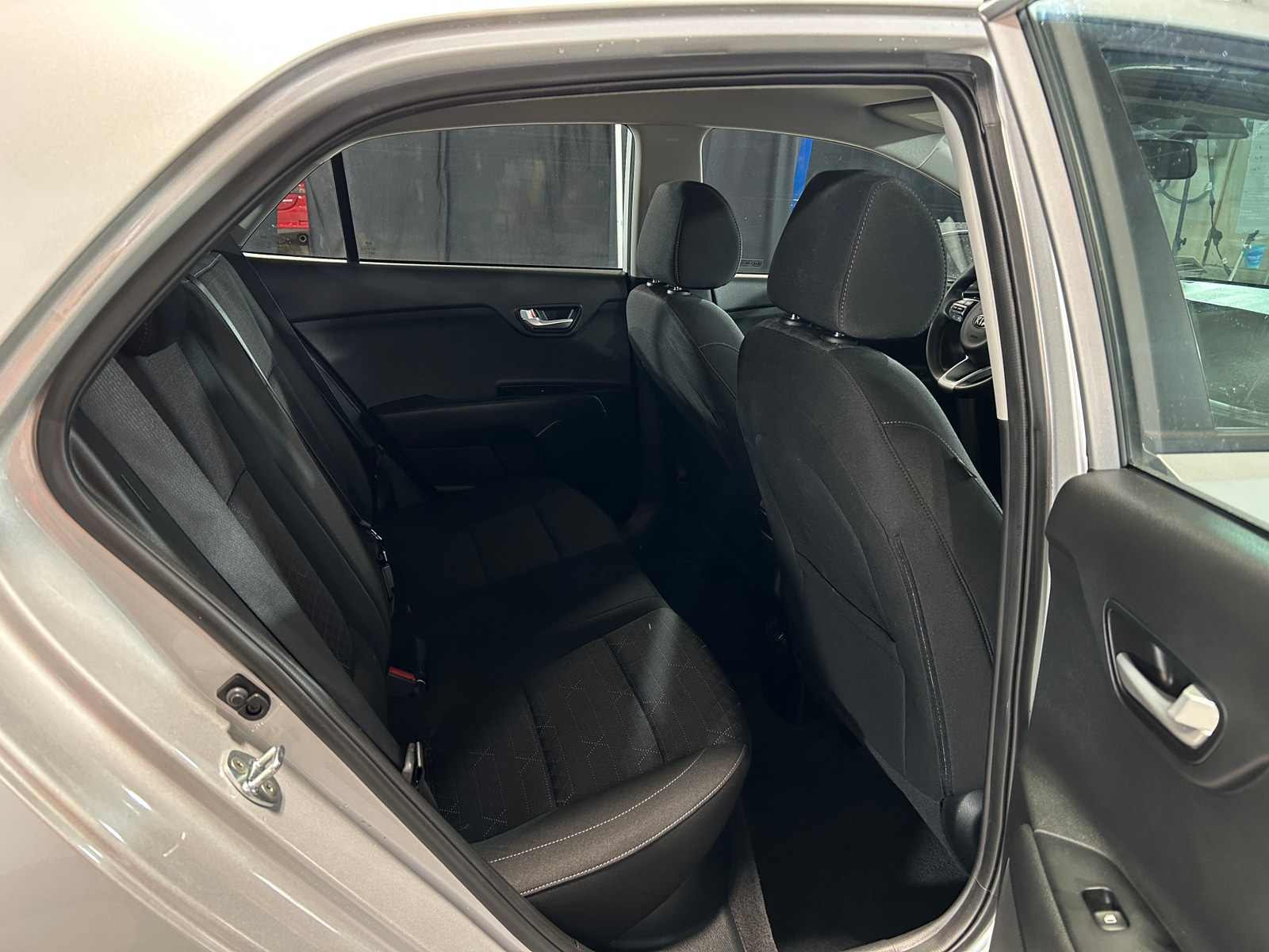 Thumbnail: 2021 Kia Rio - 6