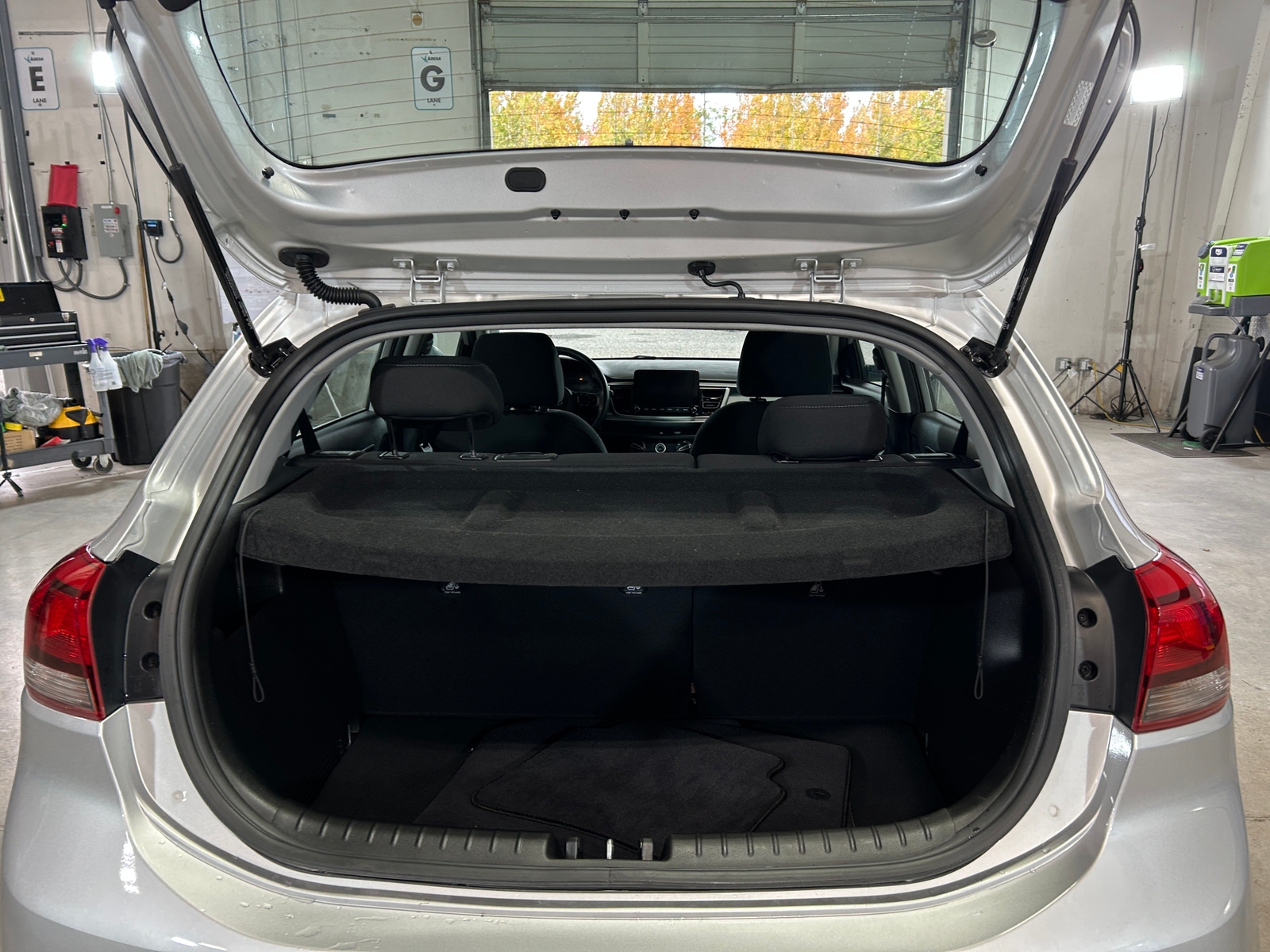 Thumbnail: 2021 Kia Rio - 7