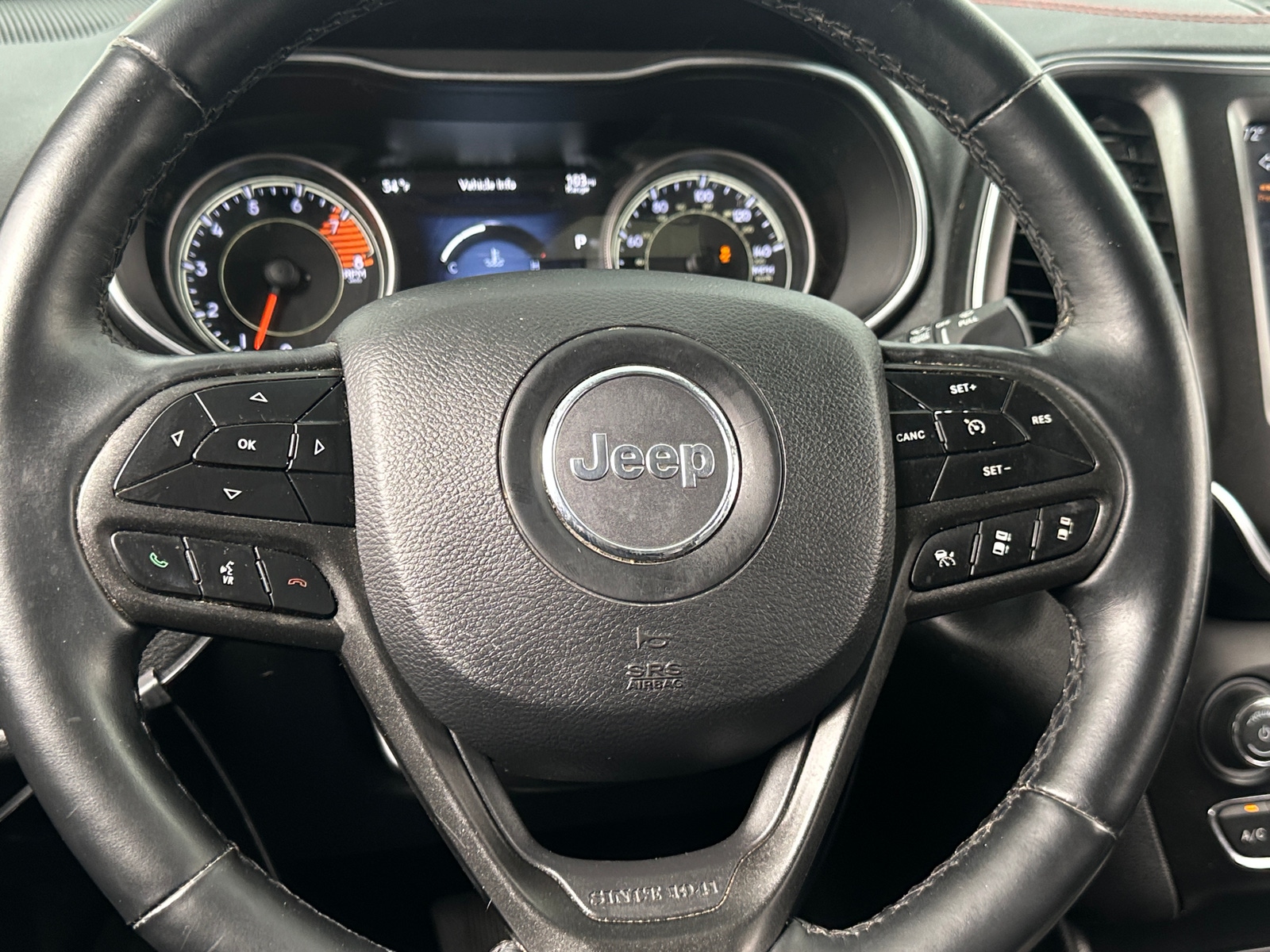 Thumbnail: 2019 Jeep Cherokee - 4
