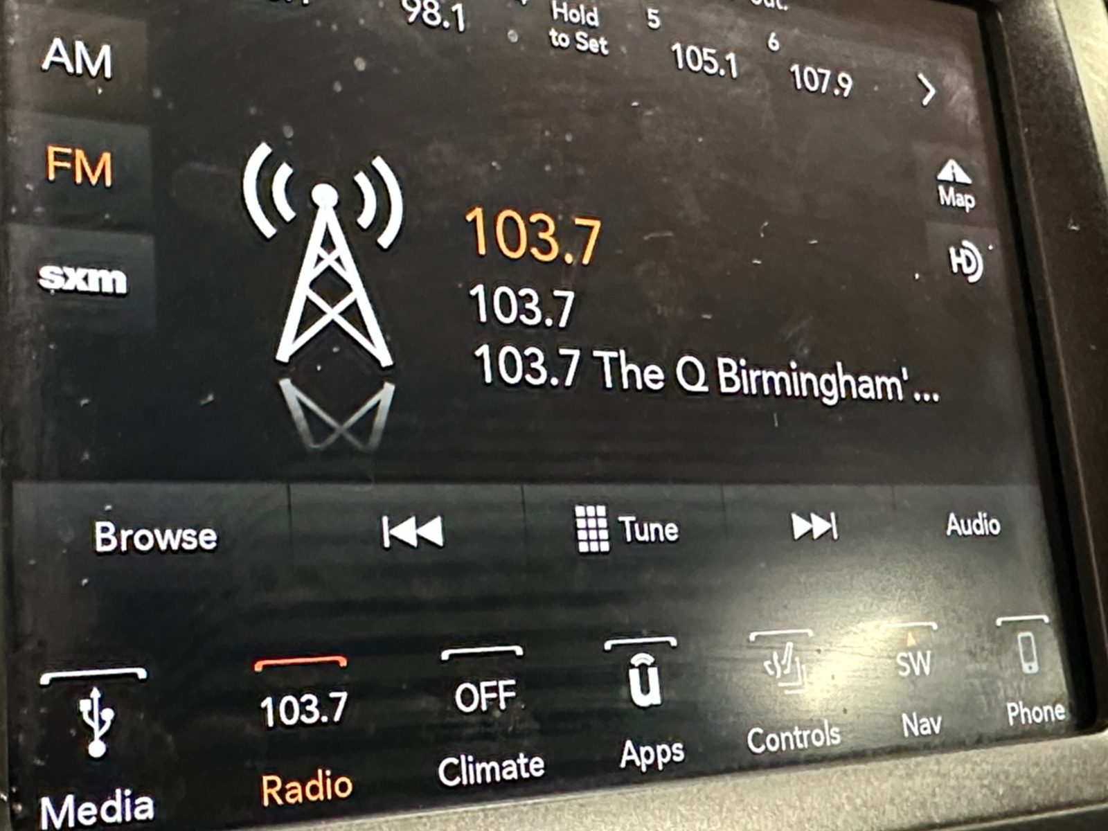 Thumbnail: 2019 Jeep Cherokee - 3