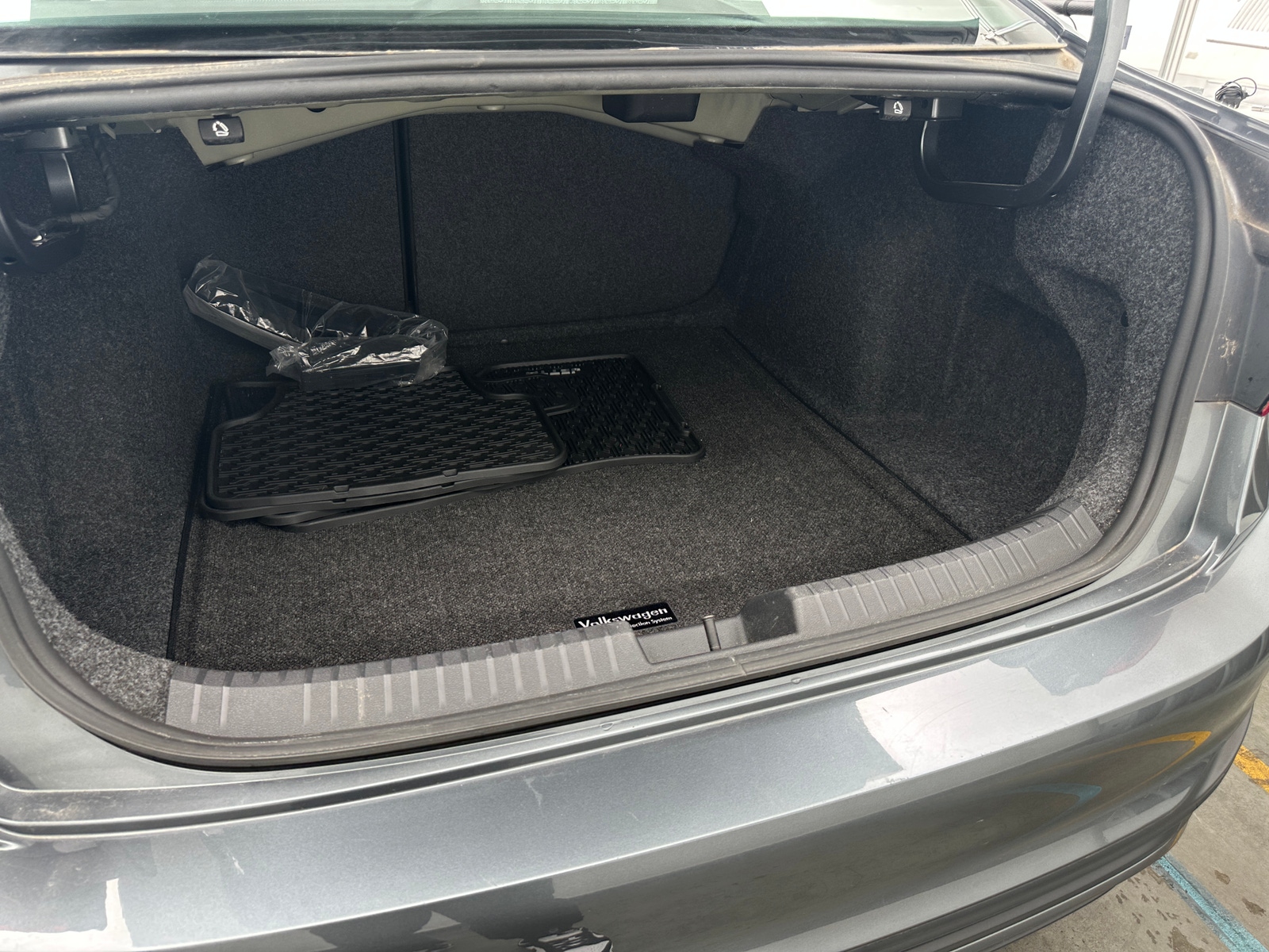 Thumbnail: 2022 Volkswagen Jetta - 7