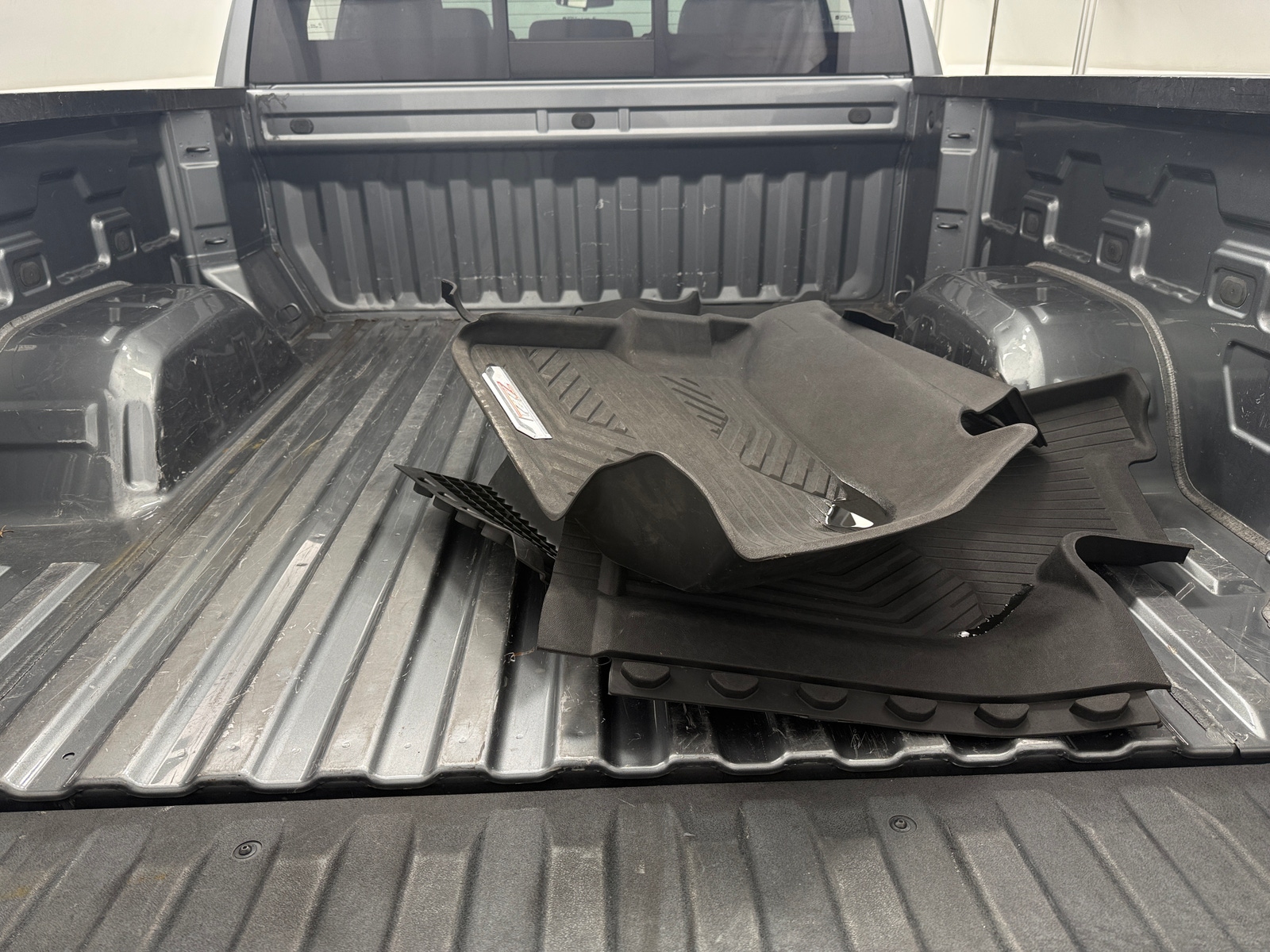 Thumbnail: 2021 Chevrolet Silverado 1500 - 6