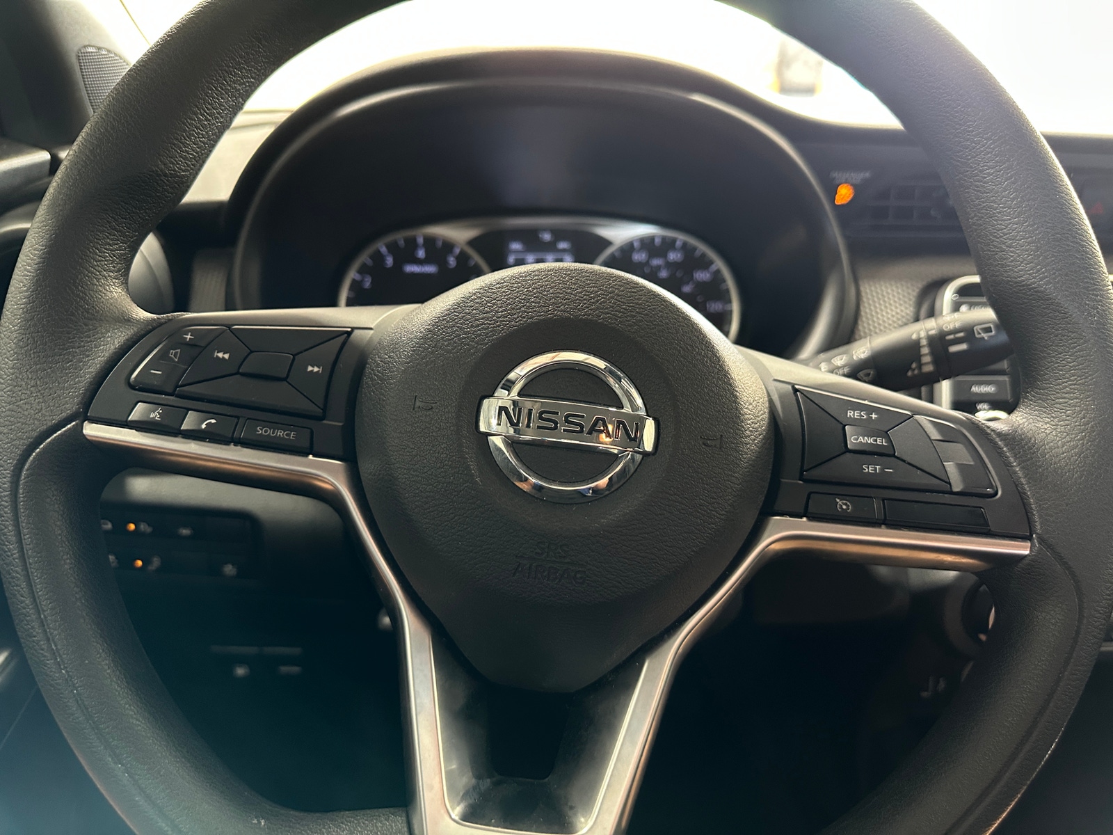 Thumbnail: 2020 Nissan Kicks - 5