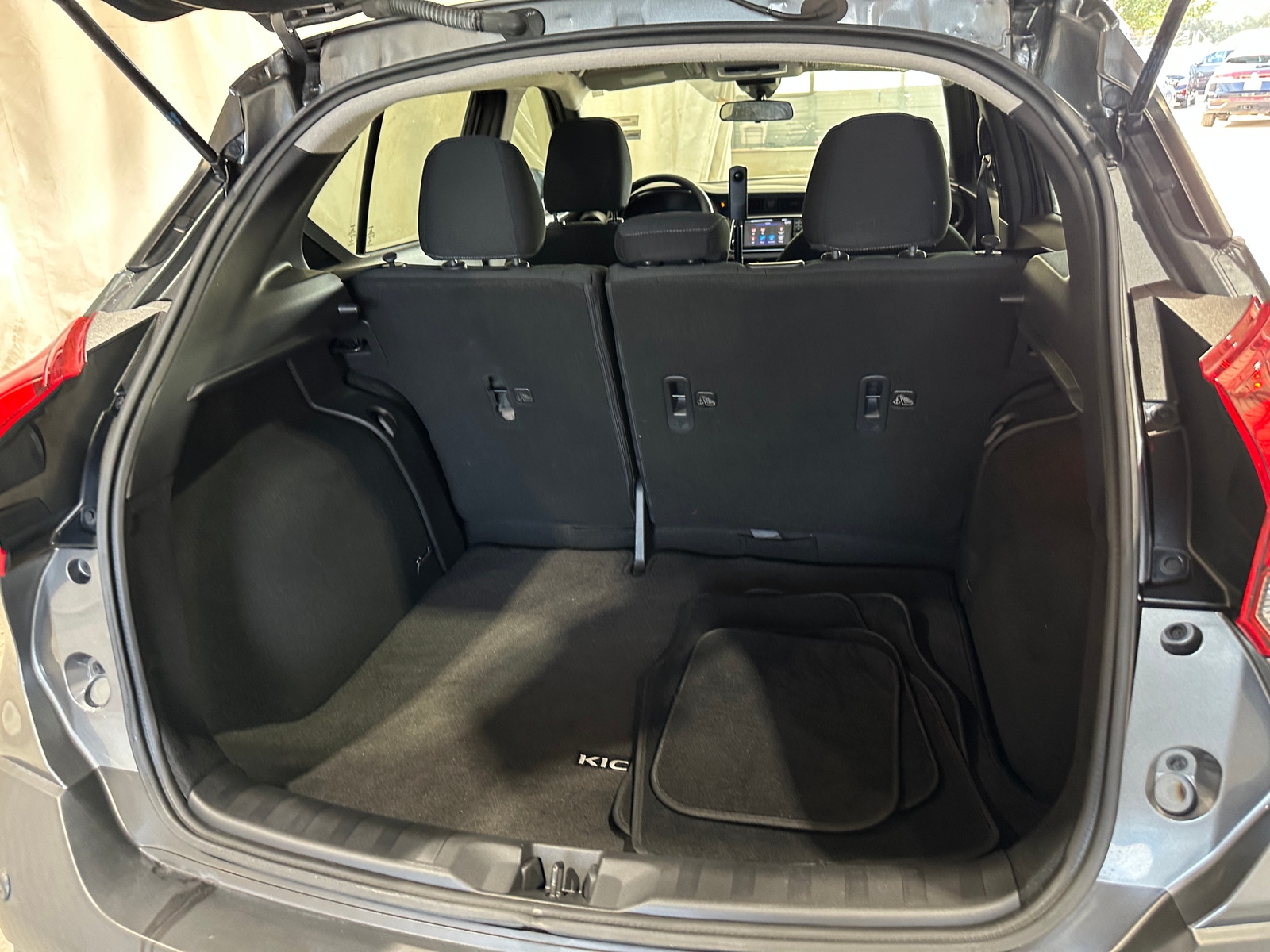 Thumbnail: 2020 Nissan Kicks - 7