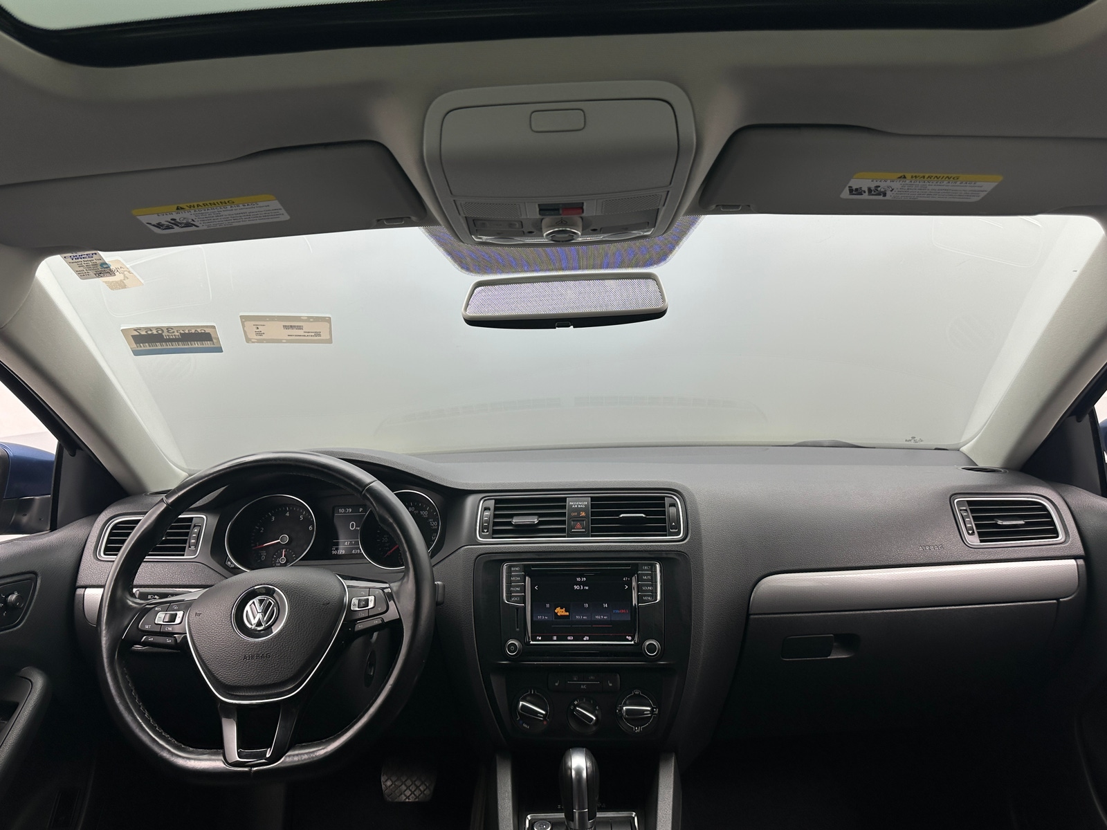 Thumbnail: 2017 Volkswagen Jetta - 2