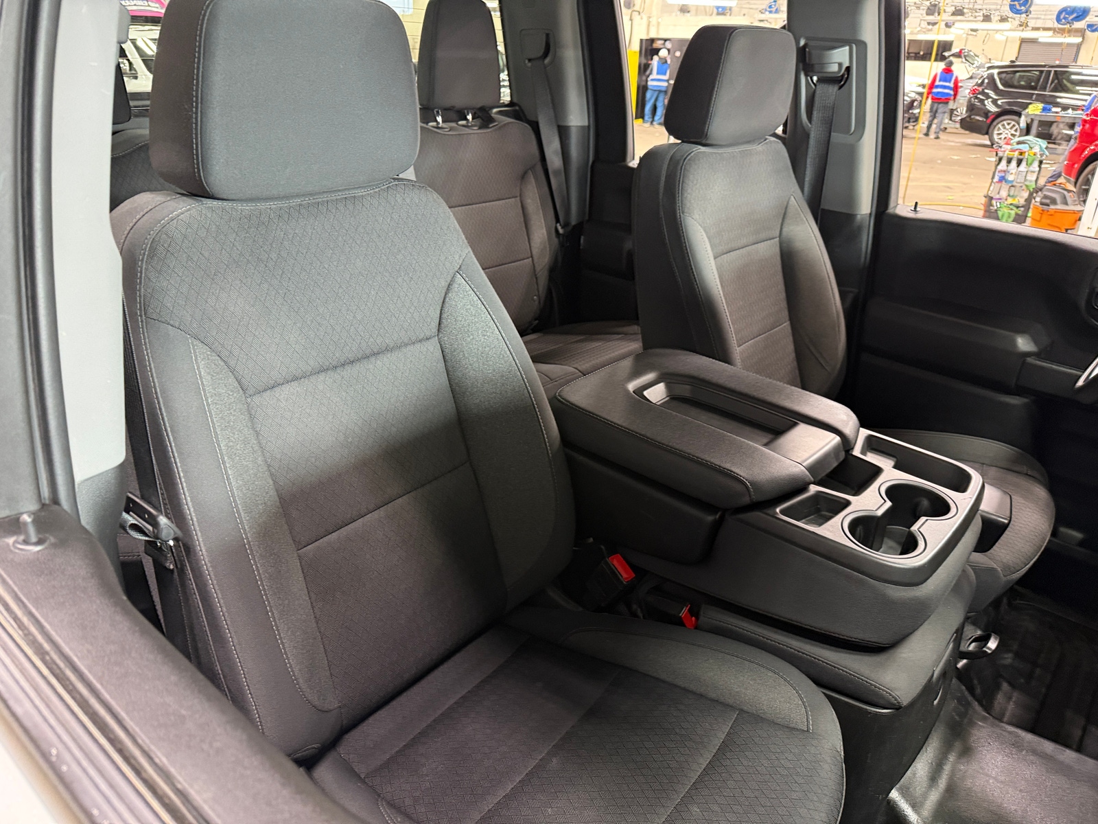 Thumbnail: 2024 GMC Sierra 2500 - 2