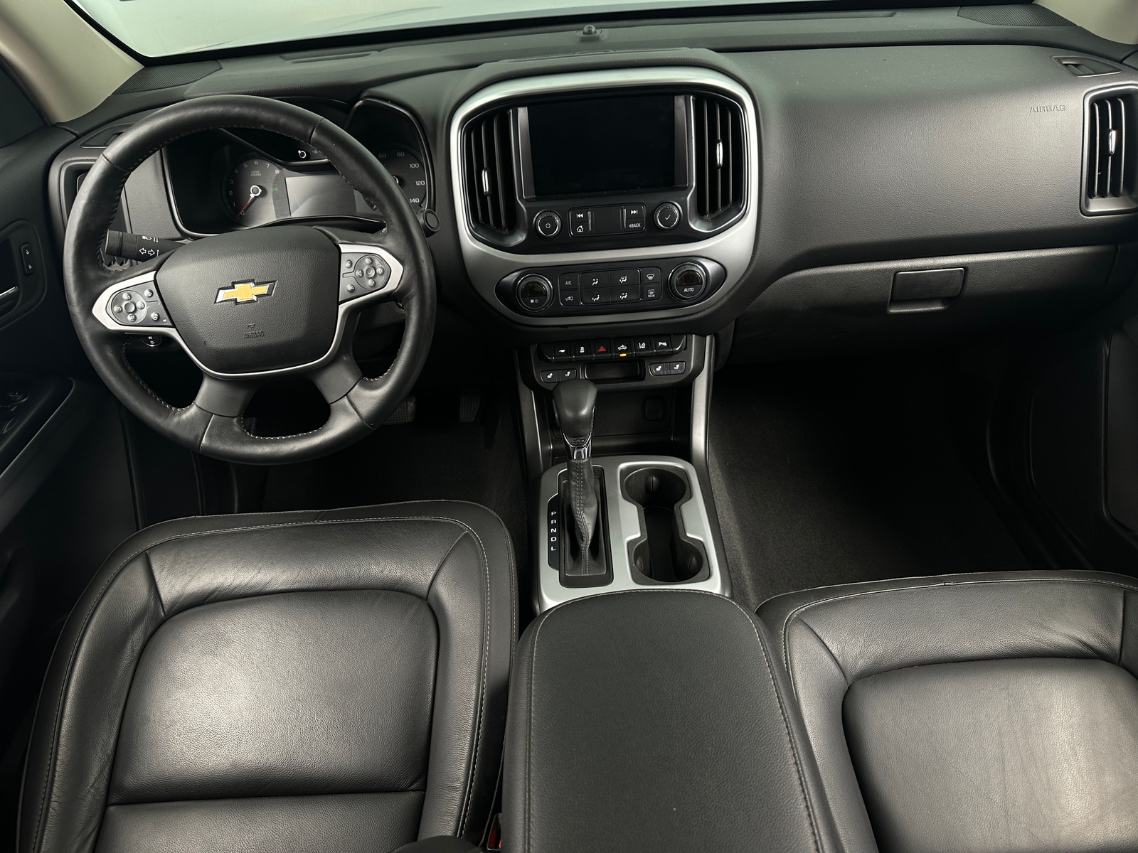 Thumbnail: 2022 Chevrolet Colorado - 3