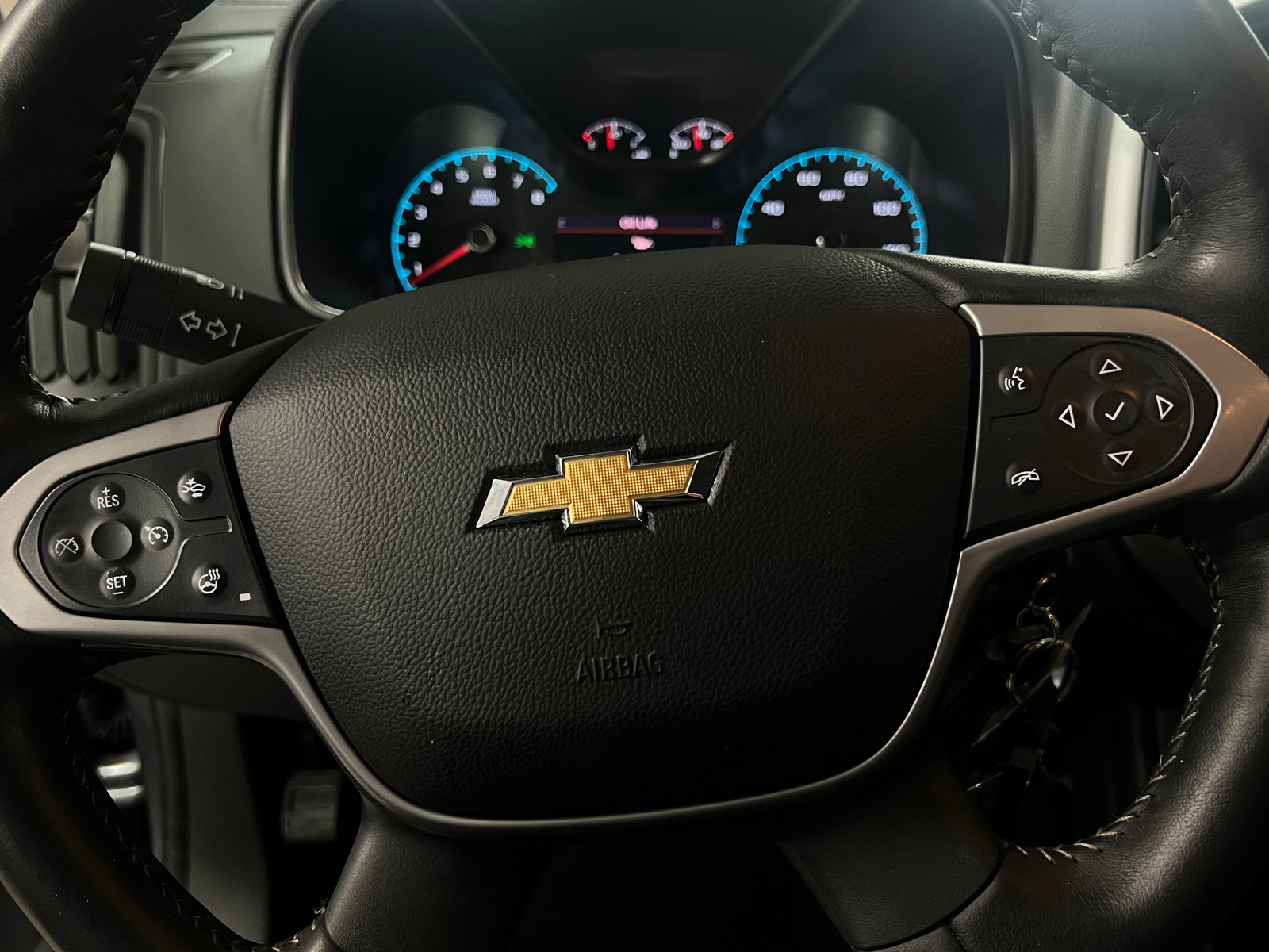 Thumbnail: 2022 Chevrolet Colorado - 5