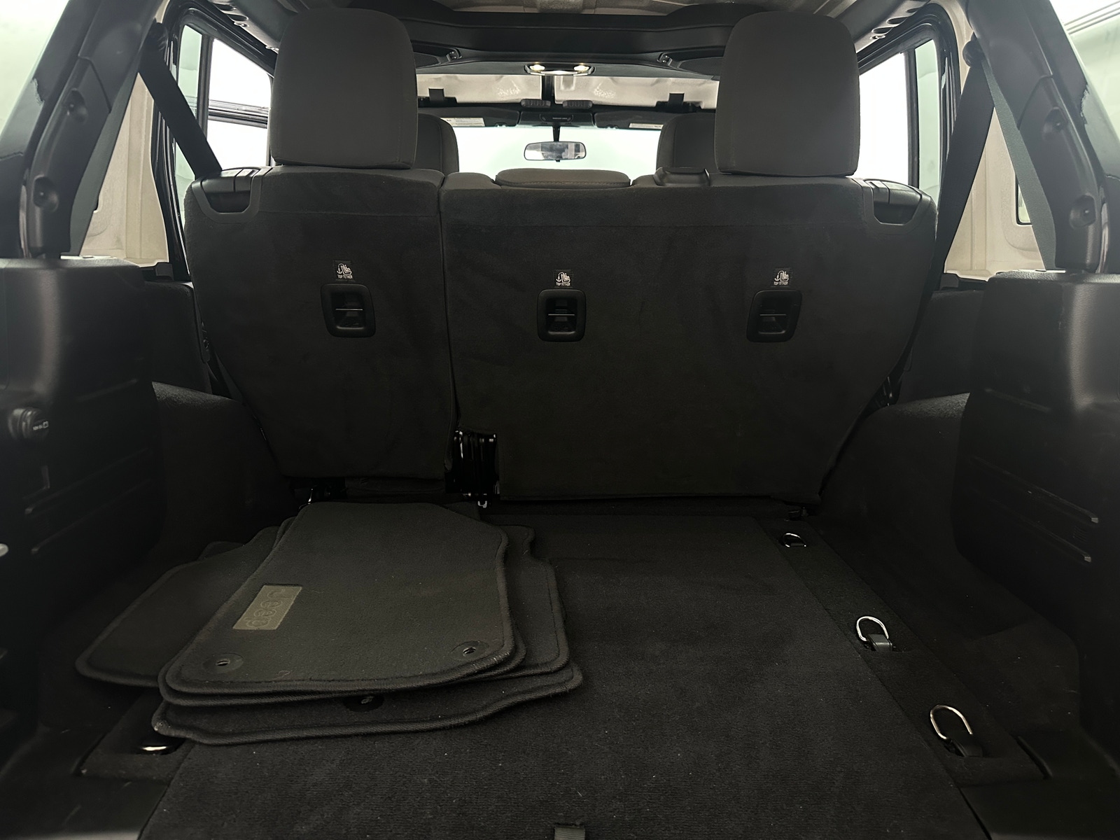 Thumbnail: 2021 Jeep Wrangler - 7