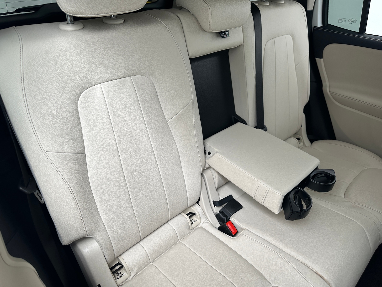 Thumbnail: 2020 Mercedes-Benz GLB - 5