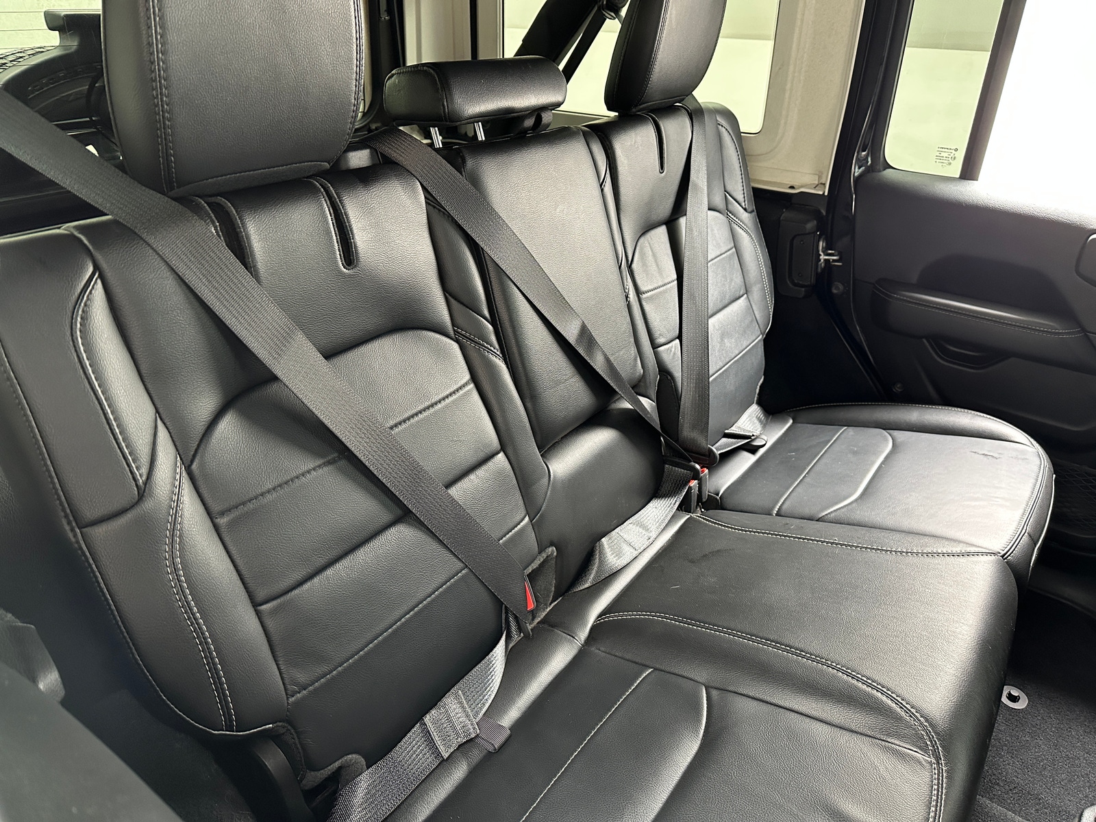 Thumbnail: 2022 Jeep Wrangler - 5