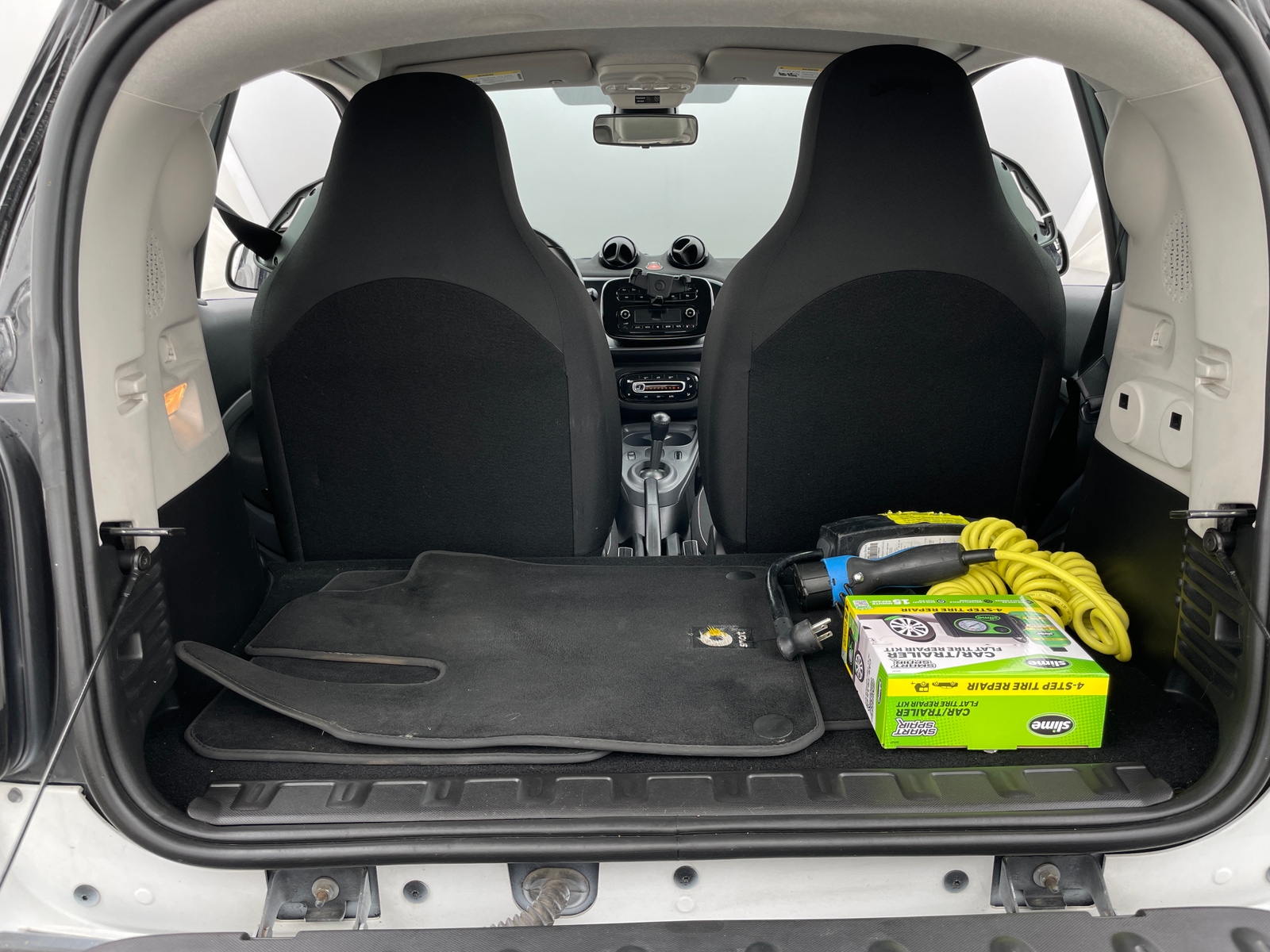 Thumbnail: 2017 smart fortwo - 5