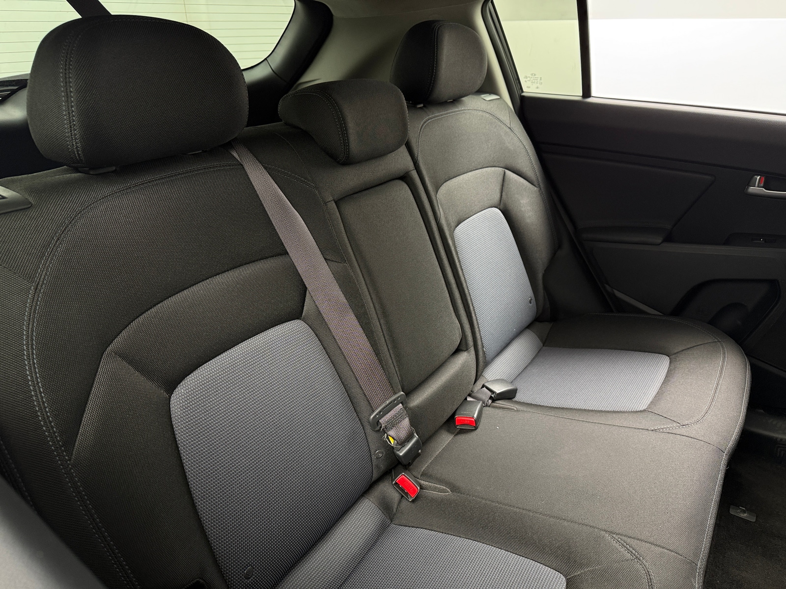 Thumbnail: 2016 Kia Sportage - 6