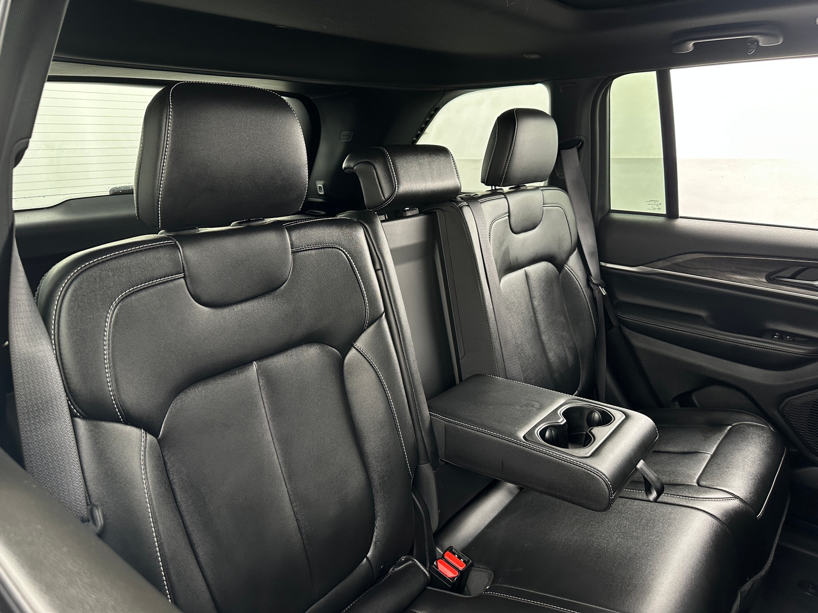 Thumbnail: 2024 Jeep Grand Cherokee - 5