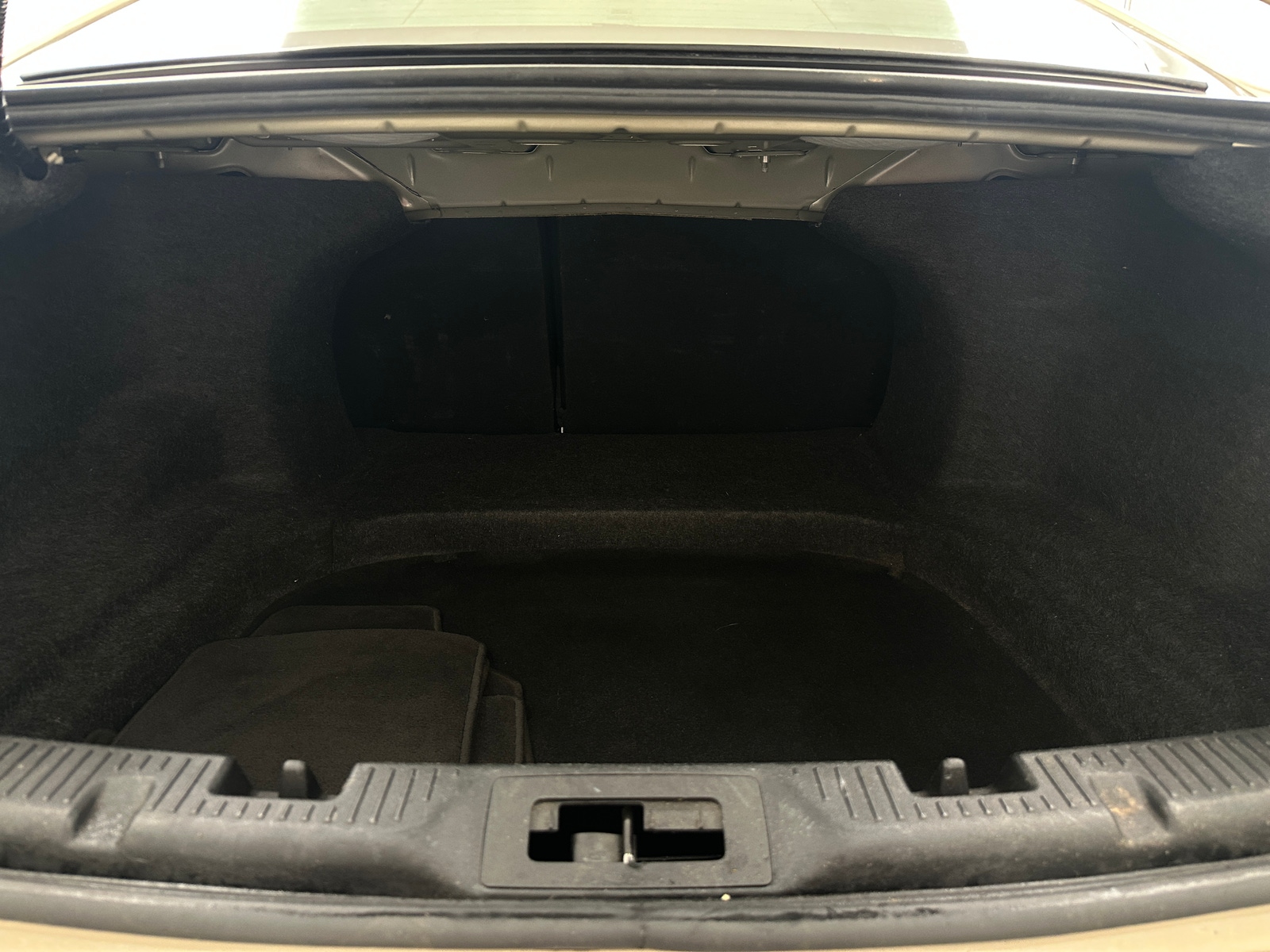 Thumbnail: 2018 Ford Taurus - 7