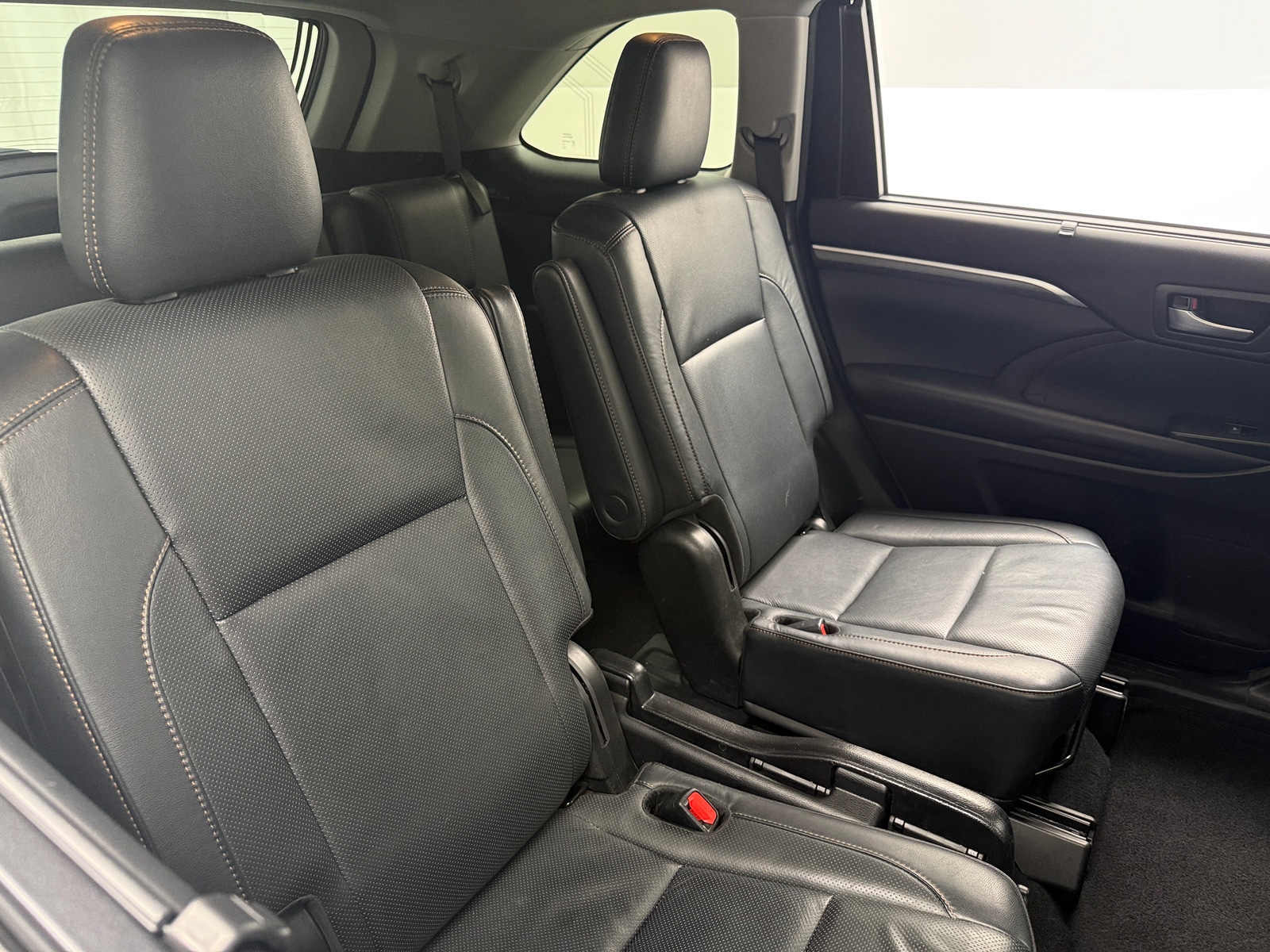 Thumbnail: 2018 Toyota Highlander - 5