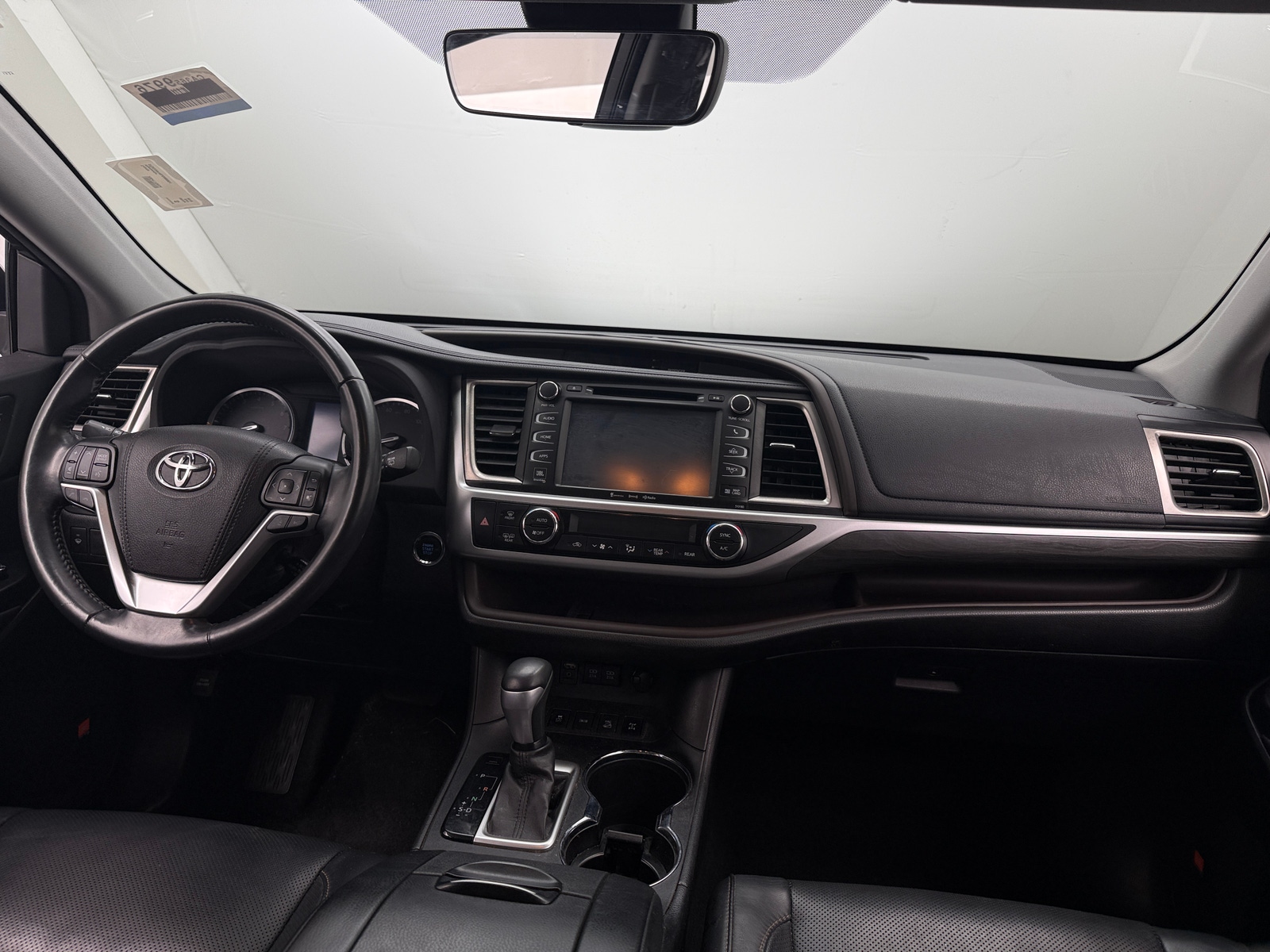 Thumbnail: 2018 Toyota Highlander - 2