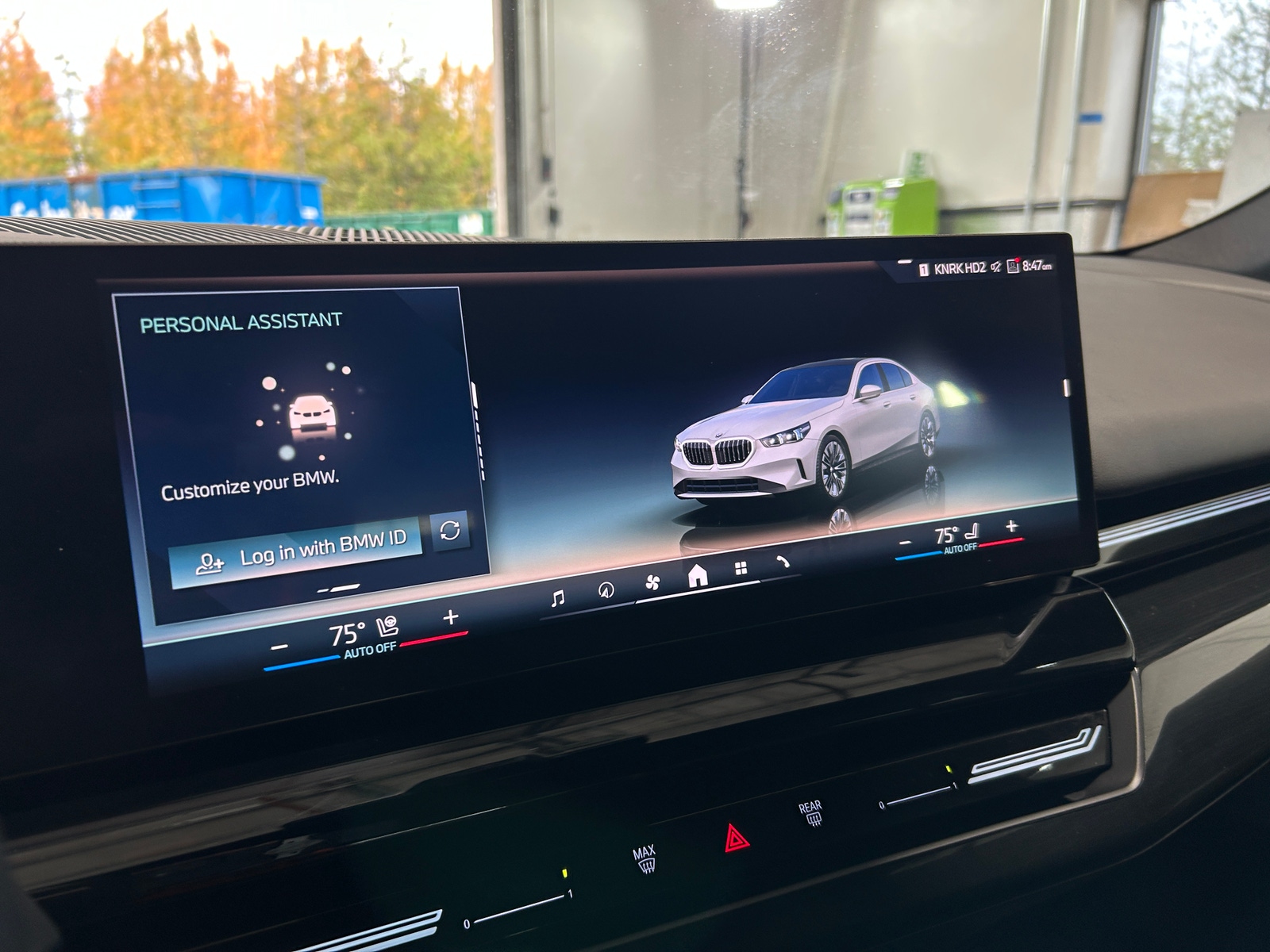 Thumbnail: 2025 BMW 5 Series - 3