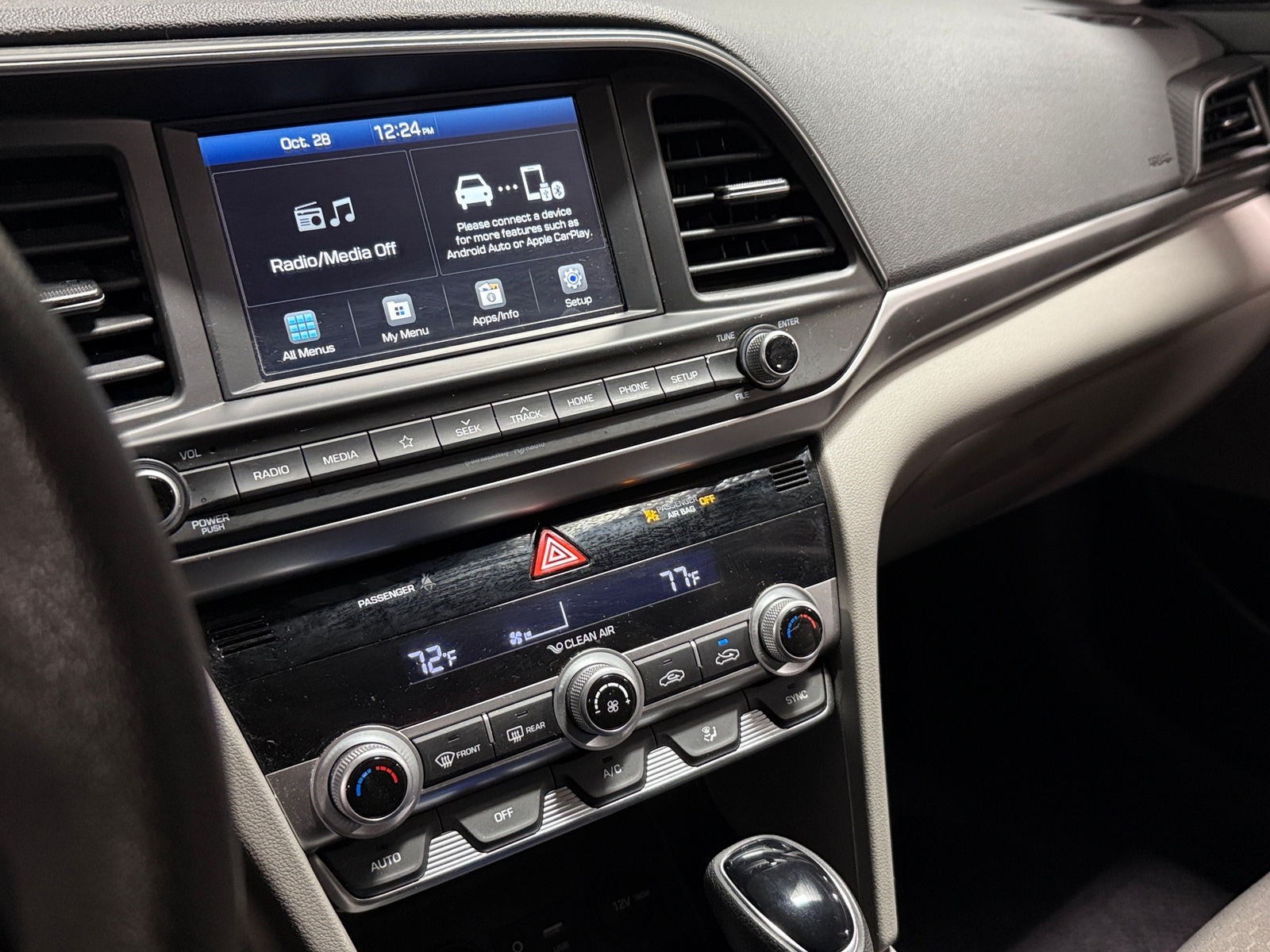 Thumbnail: 2020 Hyundai Elantra - 4