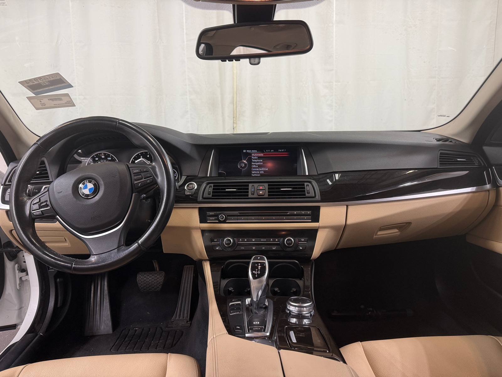 Thumbnail: 2016 BMW 5 Series - 2