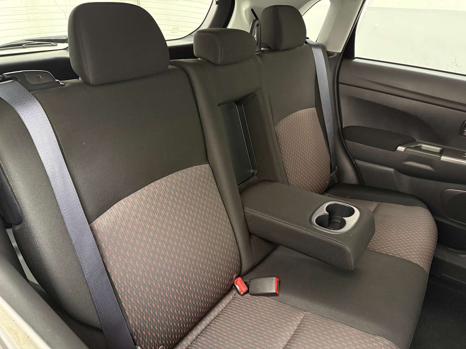 Thumbnail: 2019 Mitsubishi Outlander Sport - 6