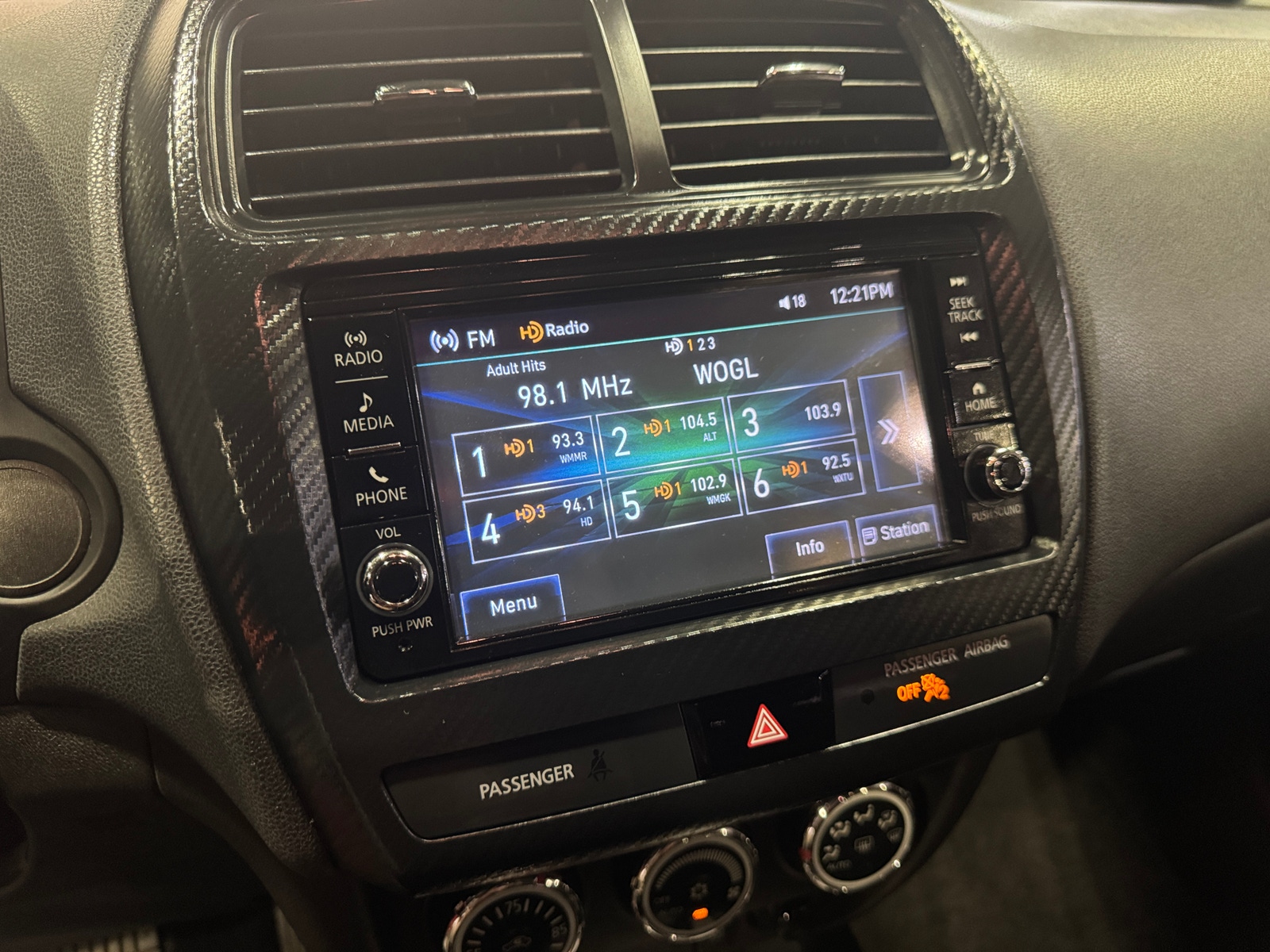 Thumbnail: 2019 Mitsubishi Outlander Sport - 4