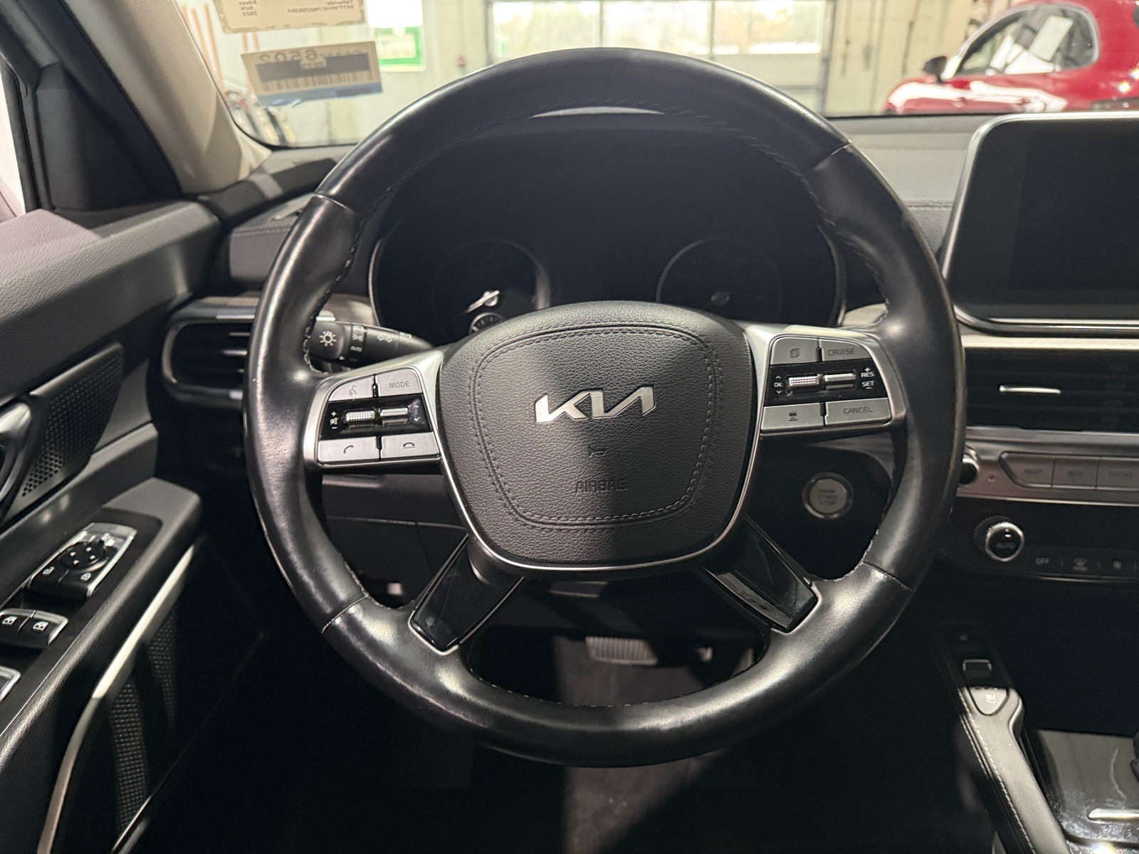 Thumbnail: 2022 Kia Telluride - 4