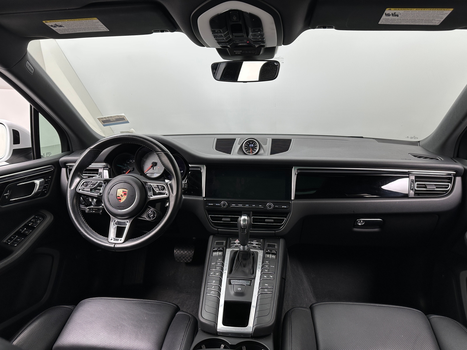 Thumbnail: 2019 Porsche Macan - 2