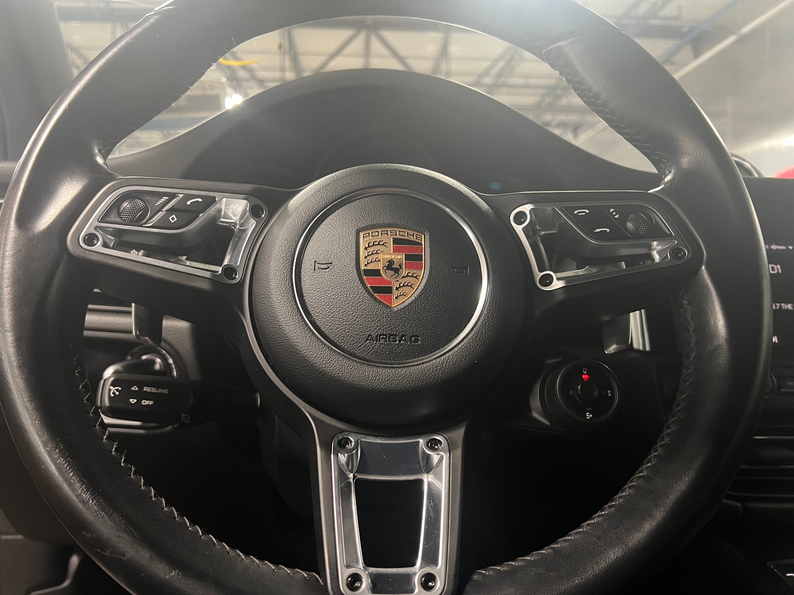 Thumbnail: 2019 Porsche Macan - 4