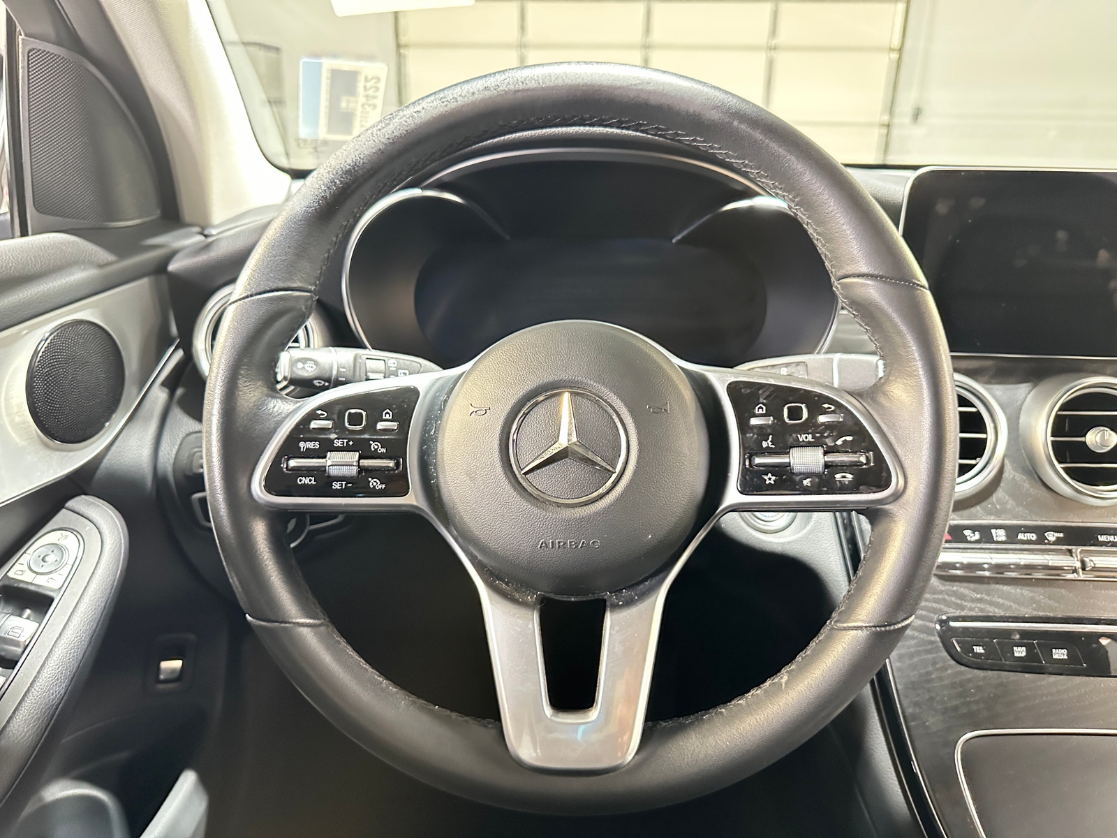 Thumbnail: 2022 Mercedes-Benz GLC - 4