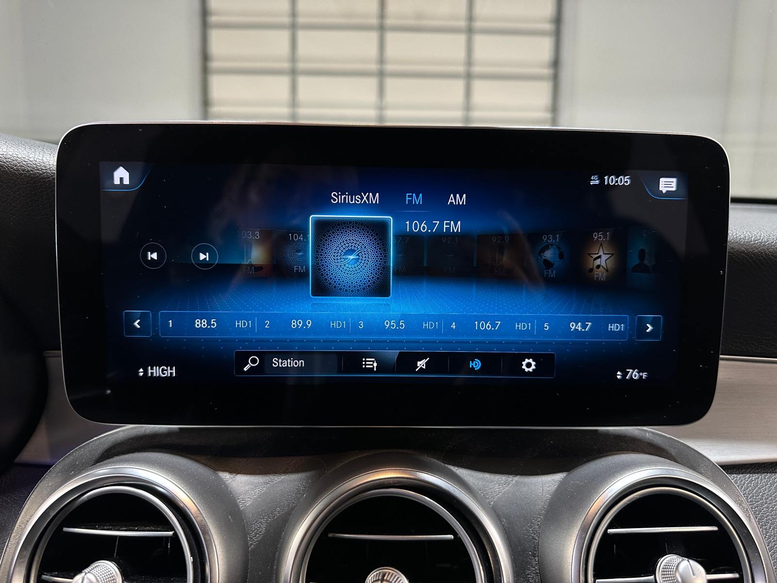 Thumbnail: 2022 Mercedes-Benz GLC - 3