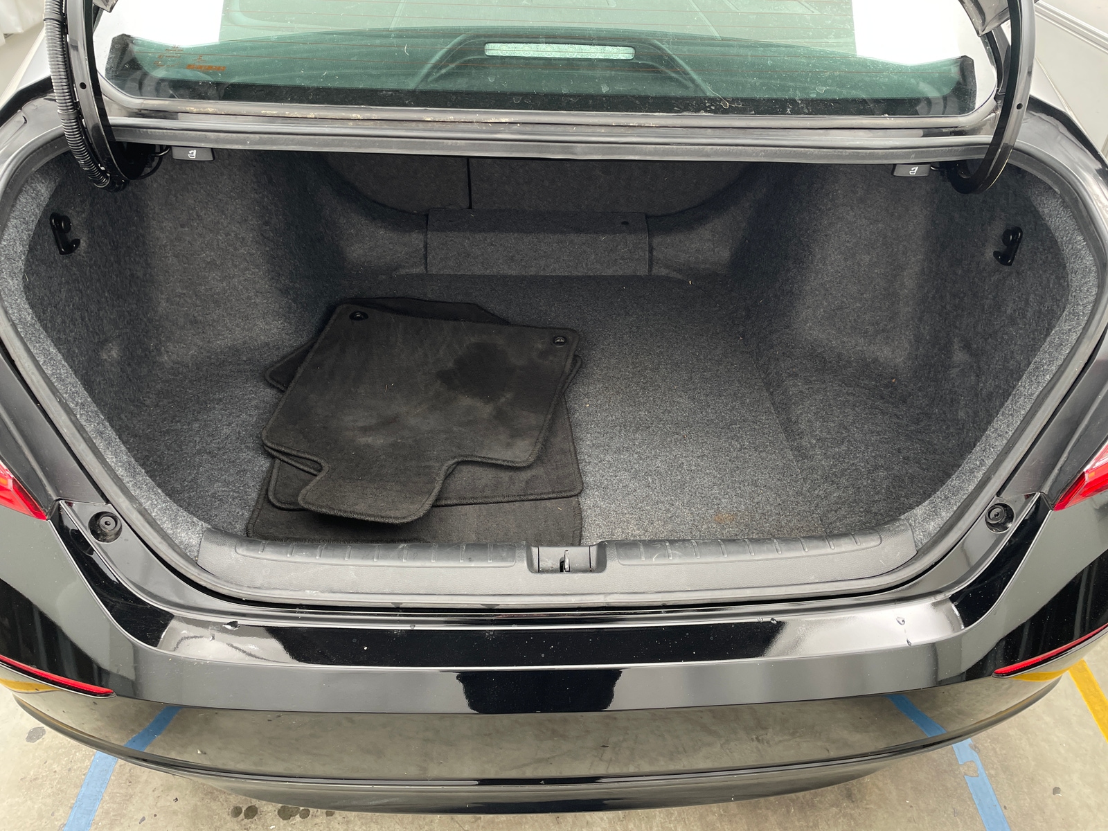 Thumbnail: 2019 Honda Accord - 6