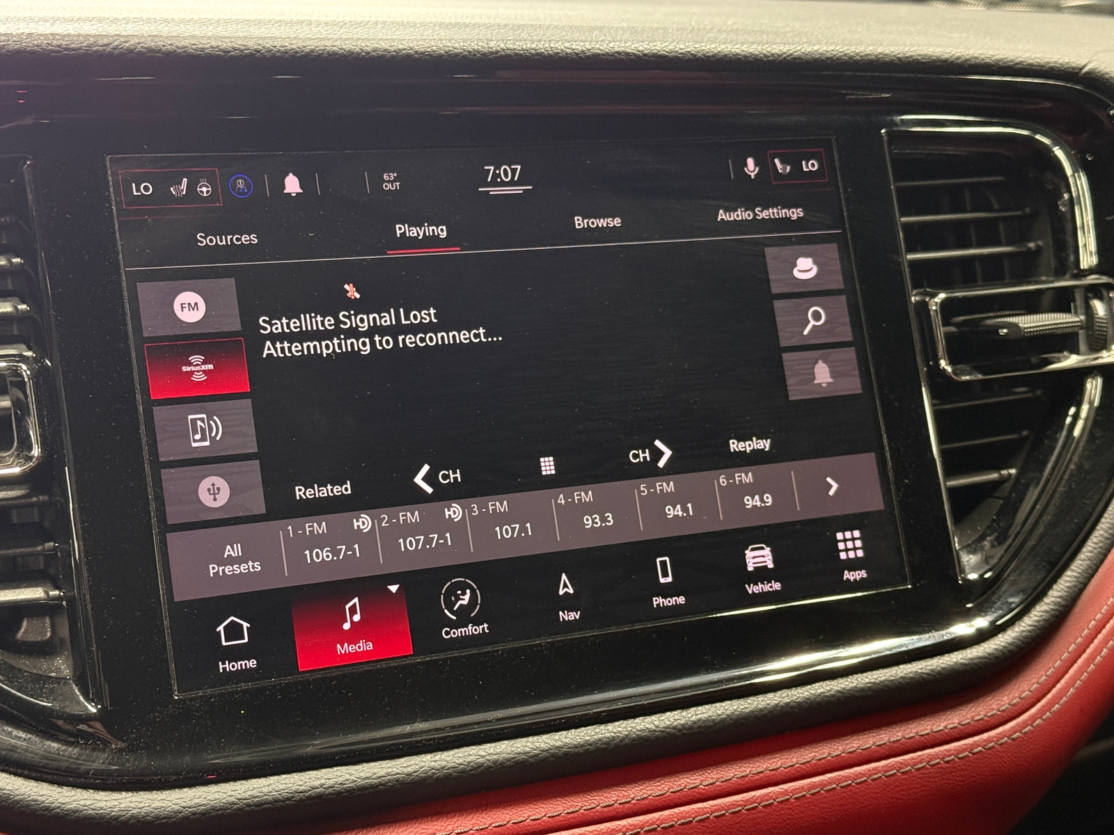 Thumbnail: 2021 Dodge Durango - 3