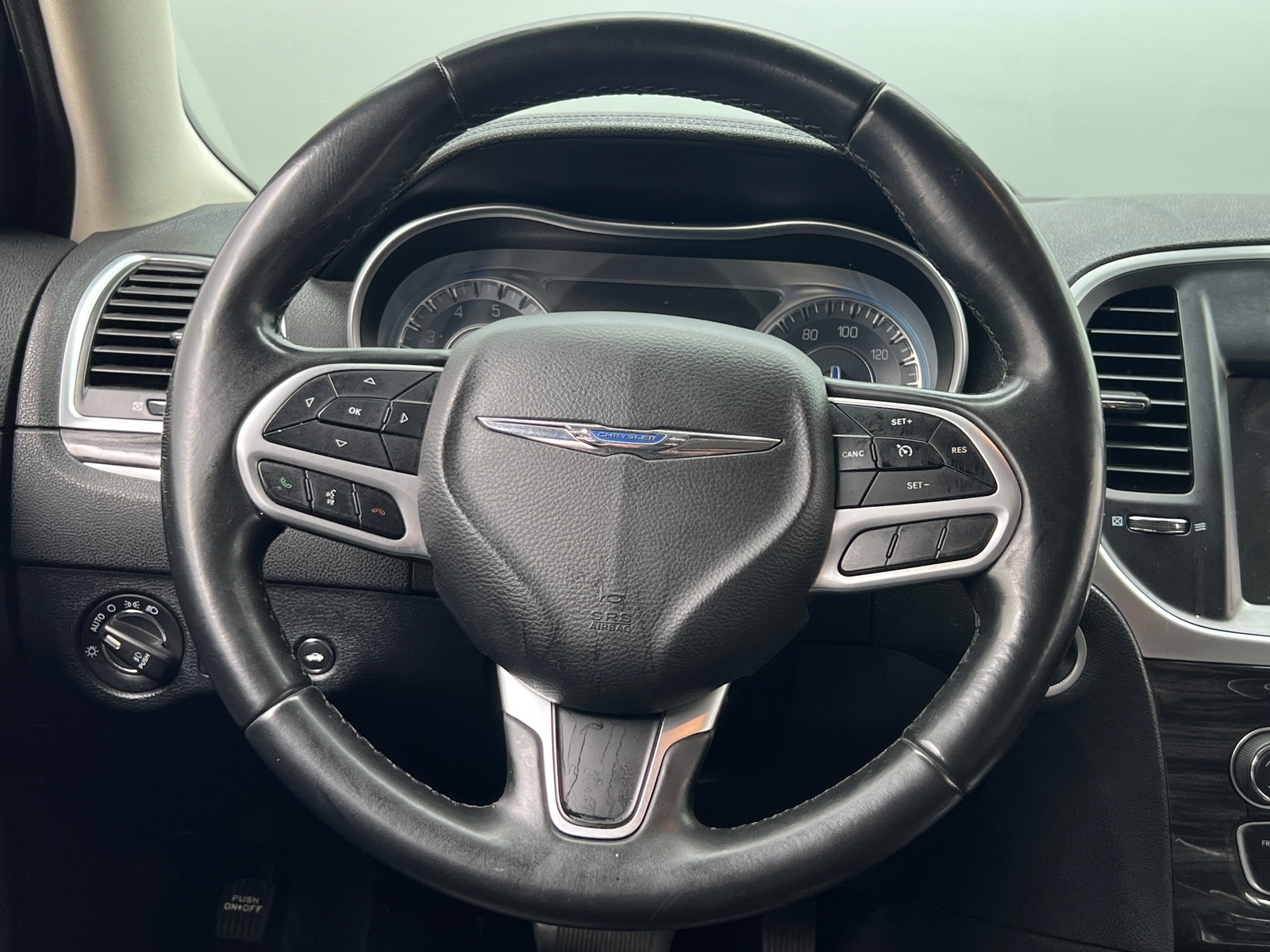 Thumbnail: 2018 Chrysler 300 - 4